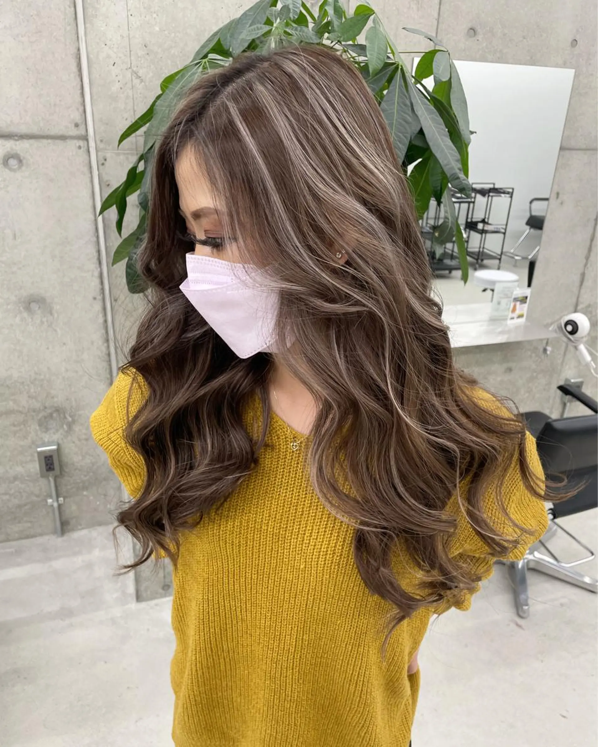 ロング 手島 カミラのヘアスタイル