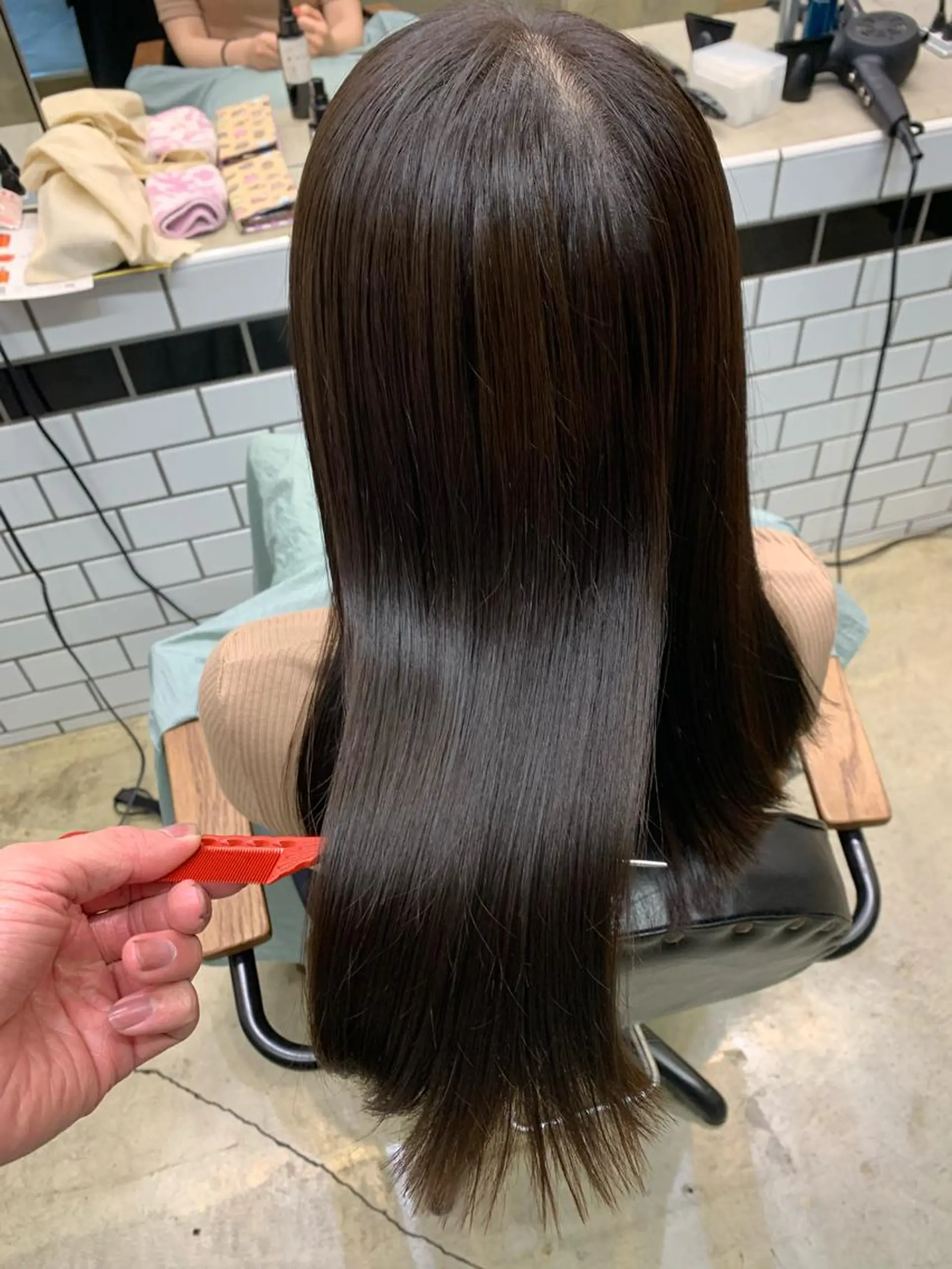 ロング カラー トリートメント トップ スタイリストのヘアスタイル