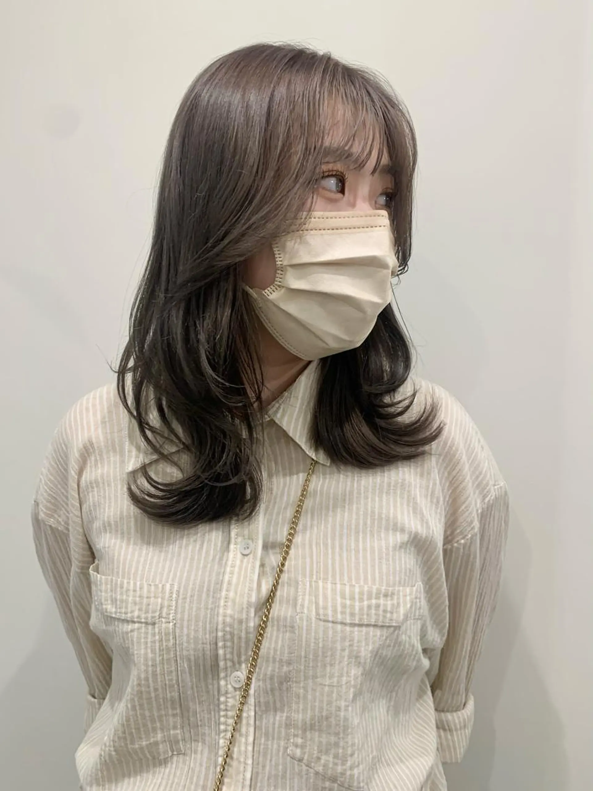 セミロング ヘアカラー 落合希 Olivebeigeのヘアスタイル