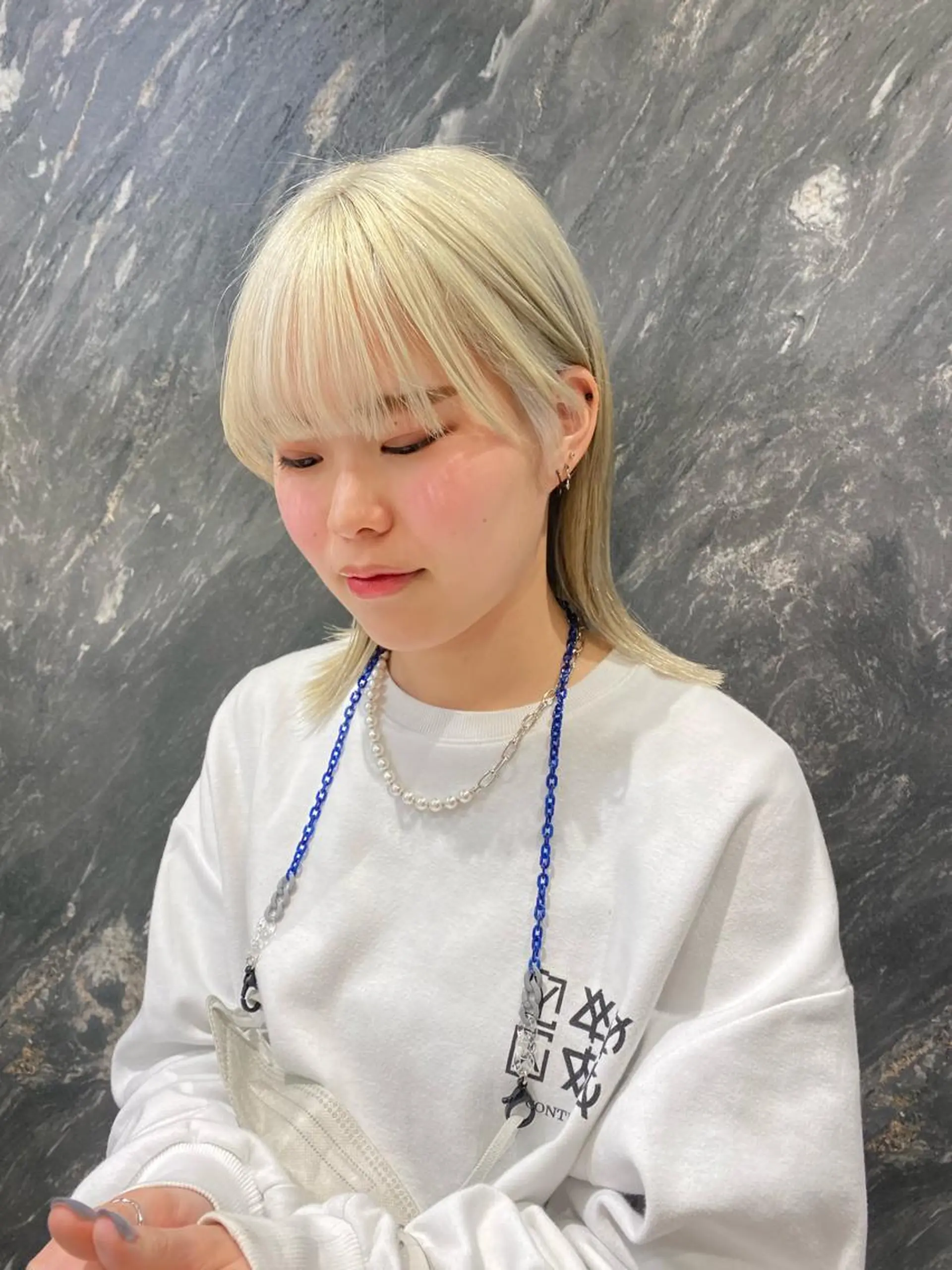 ミディアム カラー パーマ、髪質改善 菊地美月のヘアスタイル