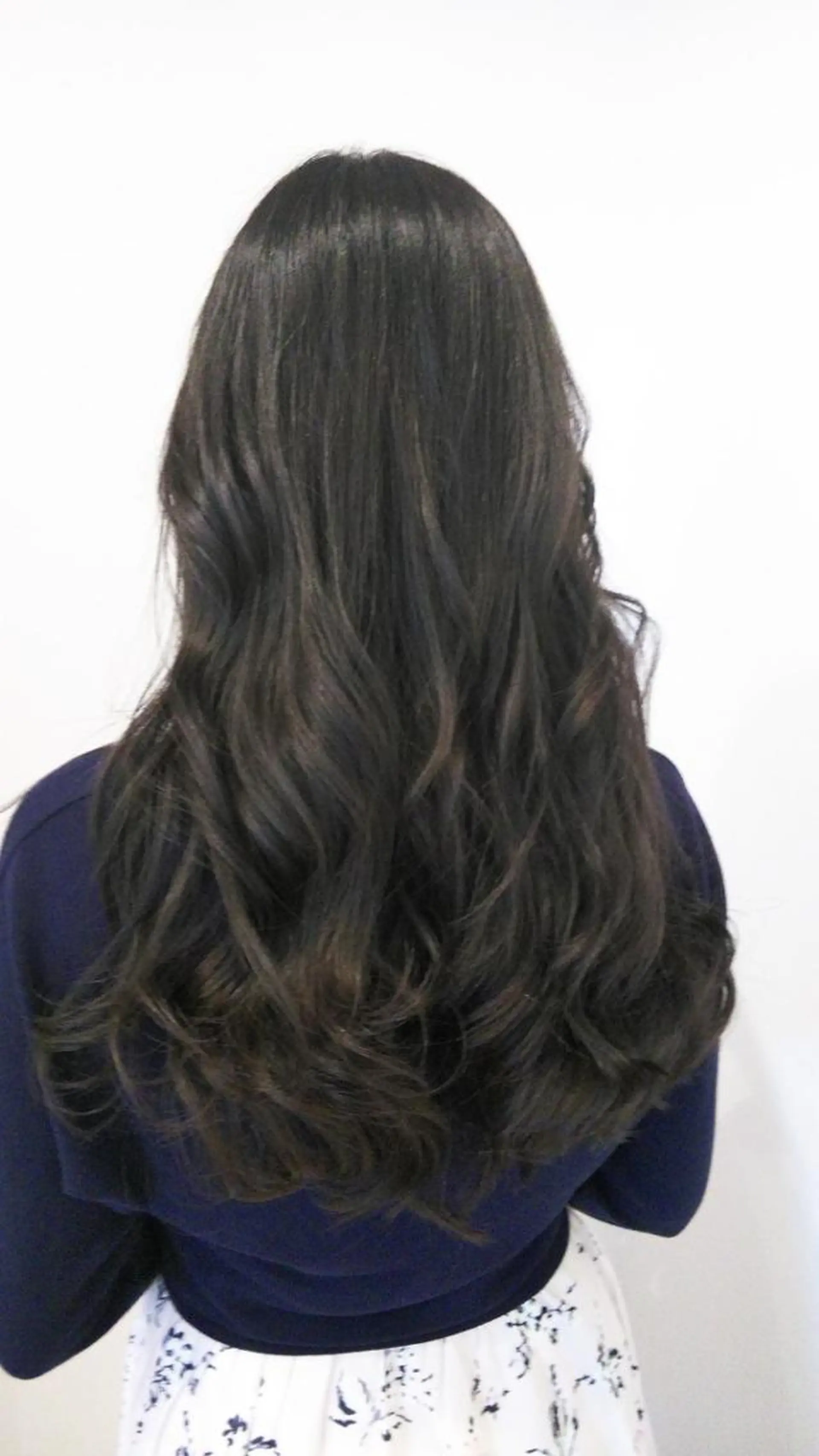 セミロング カラー パーマ ヘアアレンジ メンズ キッズ ネイル マツエク・マツパ メンズブリーチ メンズ就活ヘア ブリーチ 透明感カラー デザインカラー MEGUMI megumiのヘアスタイル