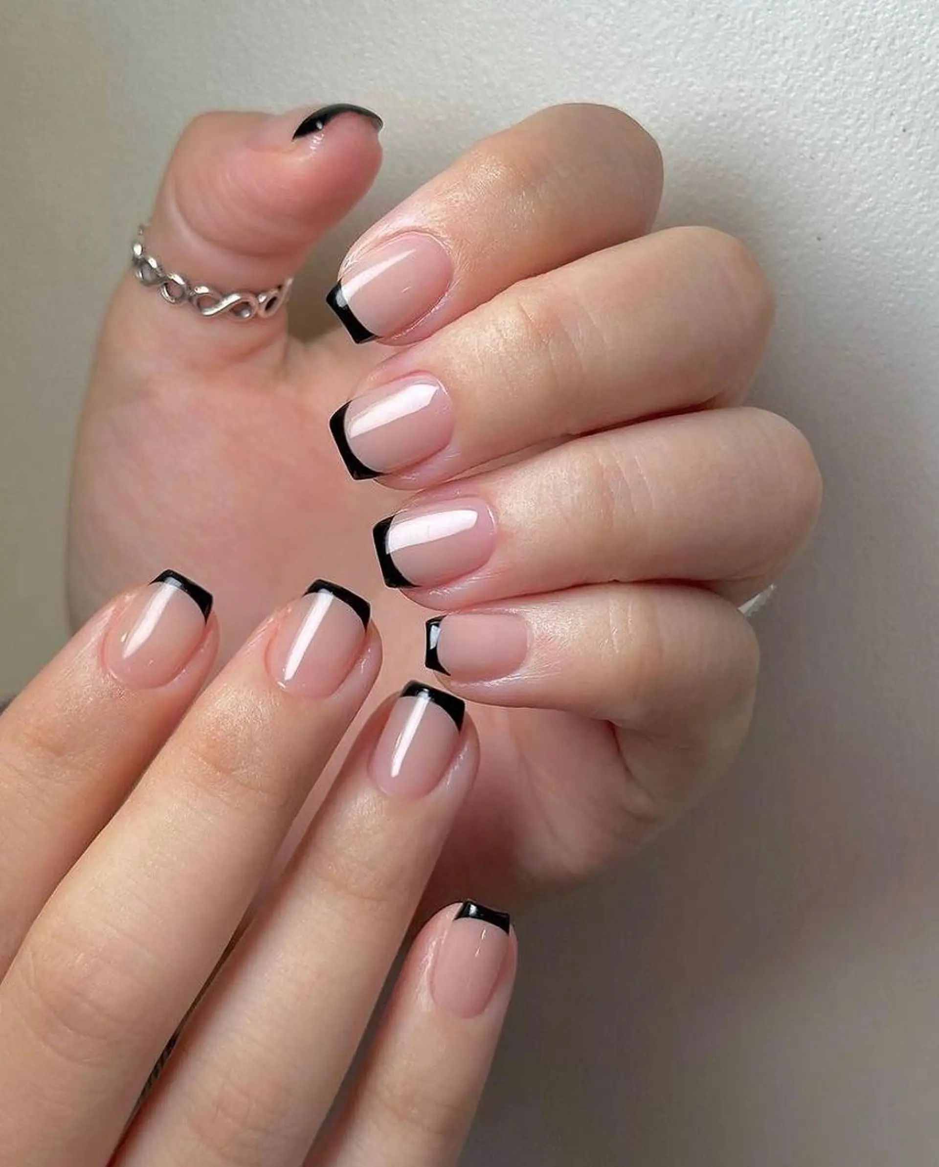 ネイル RAFFINE haru🦋🩵のネイルデザイン