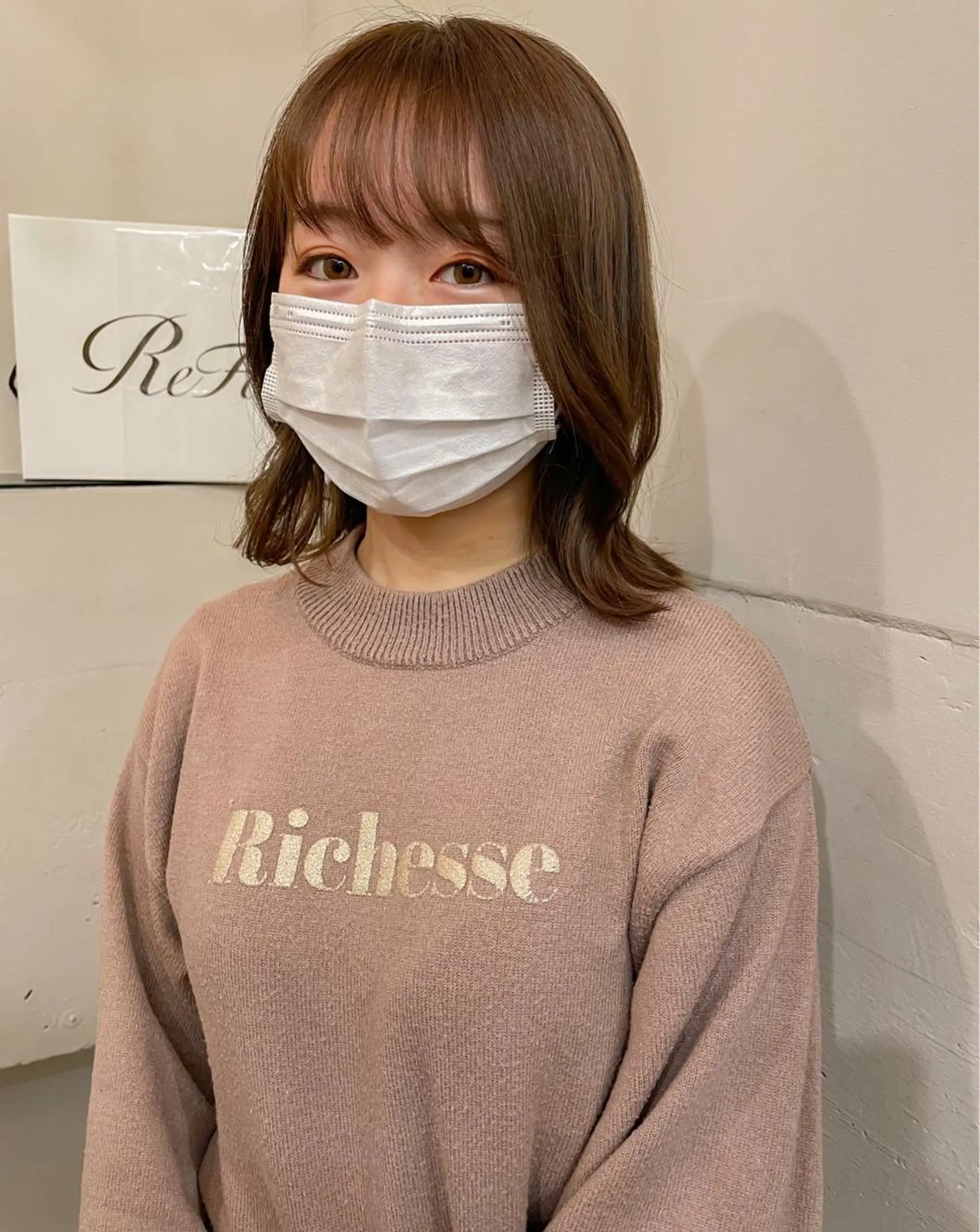 ミディアム カラー ベージュカラー フォギーベージュ ボブ ブリーチ/miinaのヘアスタイル