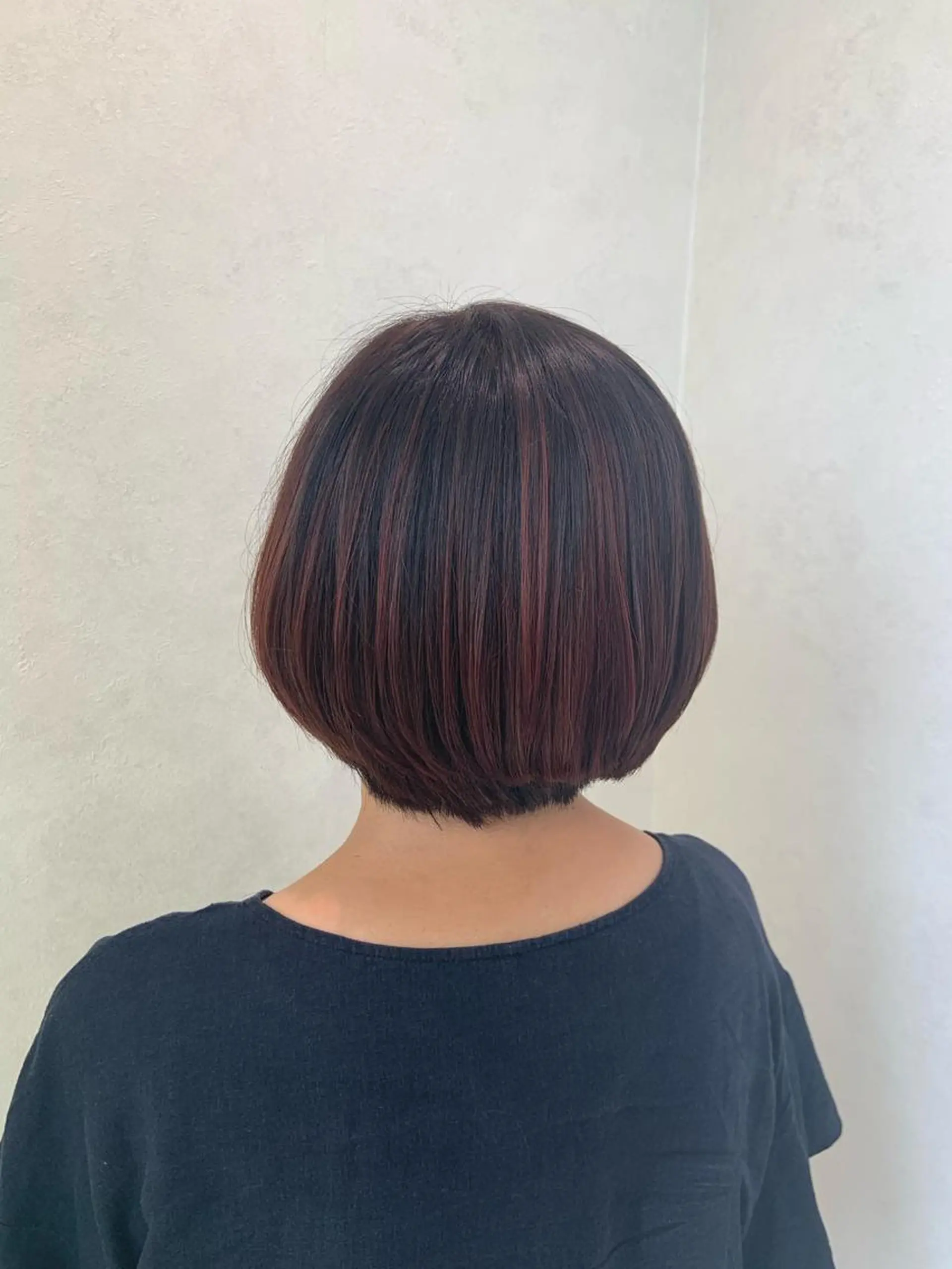 ショート カラー パーマ ヘアアレンジ ハイトーンカラー🤍 山下 優華のヘアスタイル