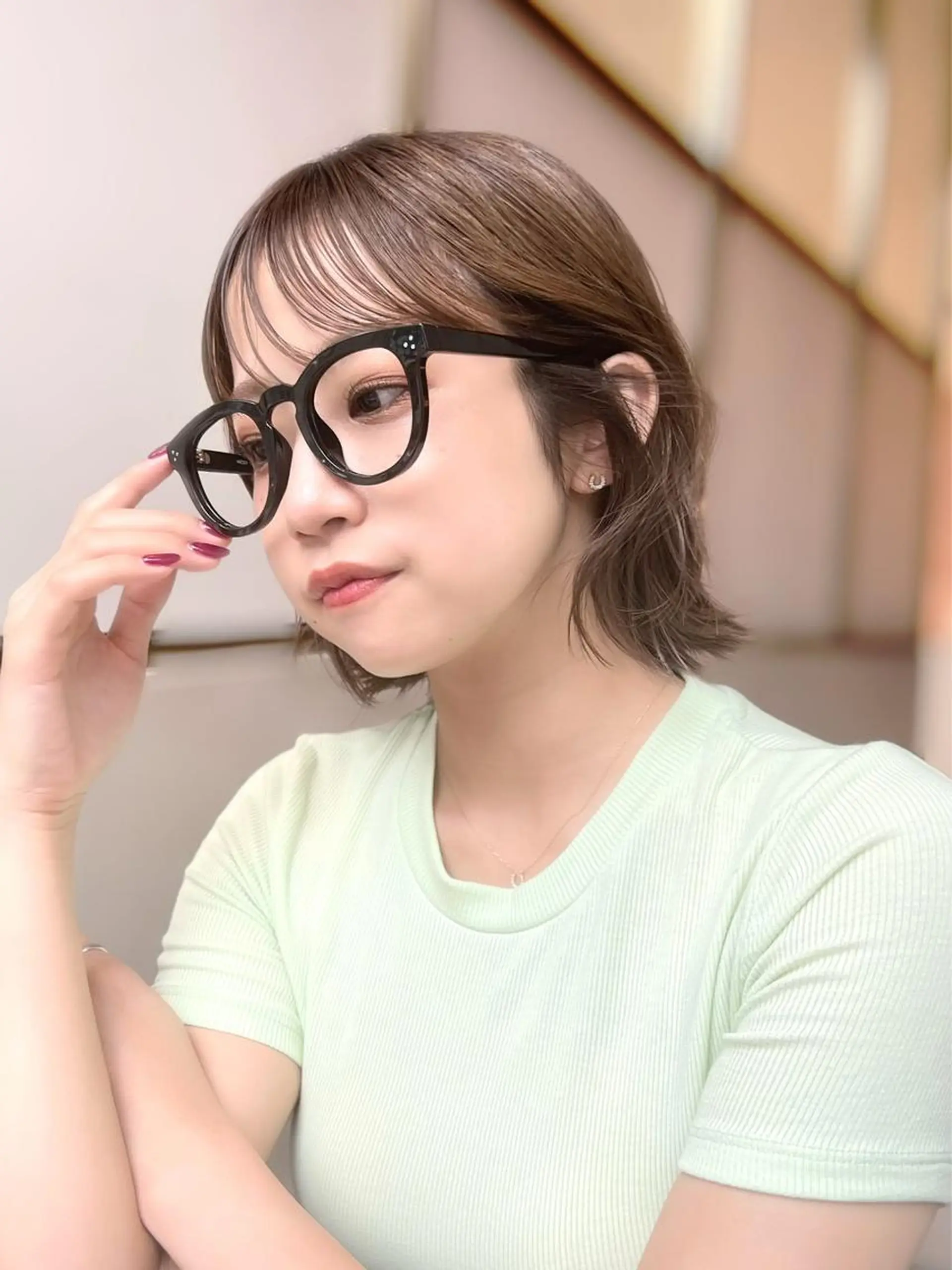 ミディアム カラー パーマ ヘアアレンジ ベージュカラー 透明感カラー グレージュ ボブ カット ヘアカラー トリートメント レイヤー専門家 ダブルカラー修のヘアスタイル