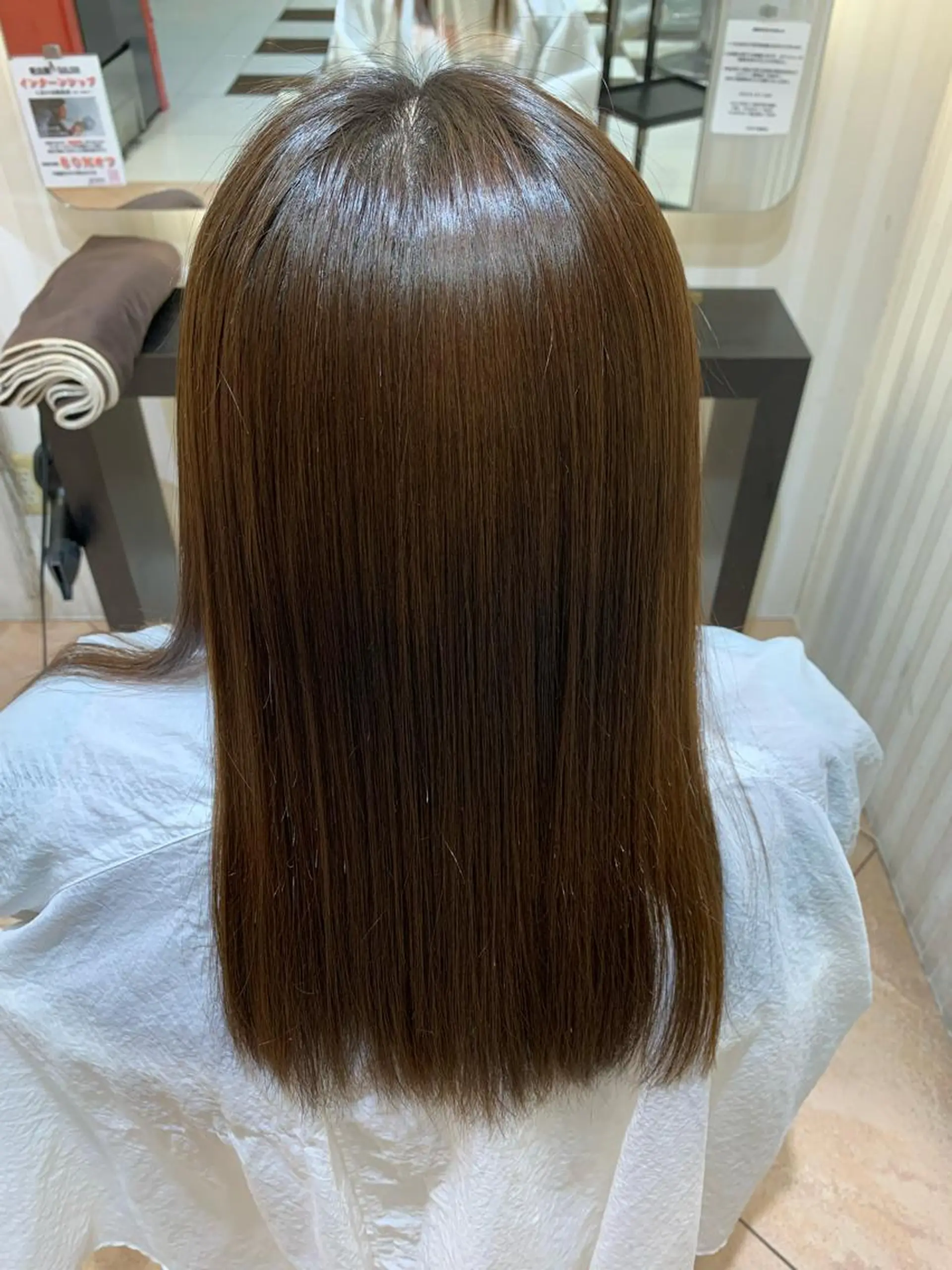 セミロング カット 縮毛矯正 トリートメント 髪質改善美容師 鈴木のヘアスタイル