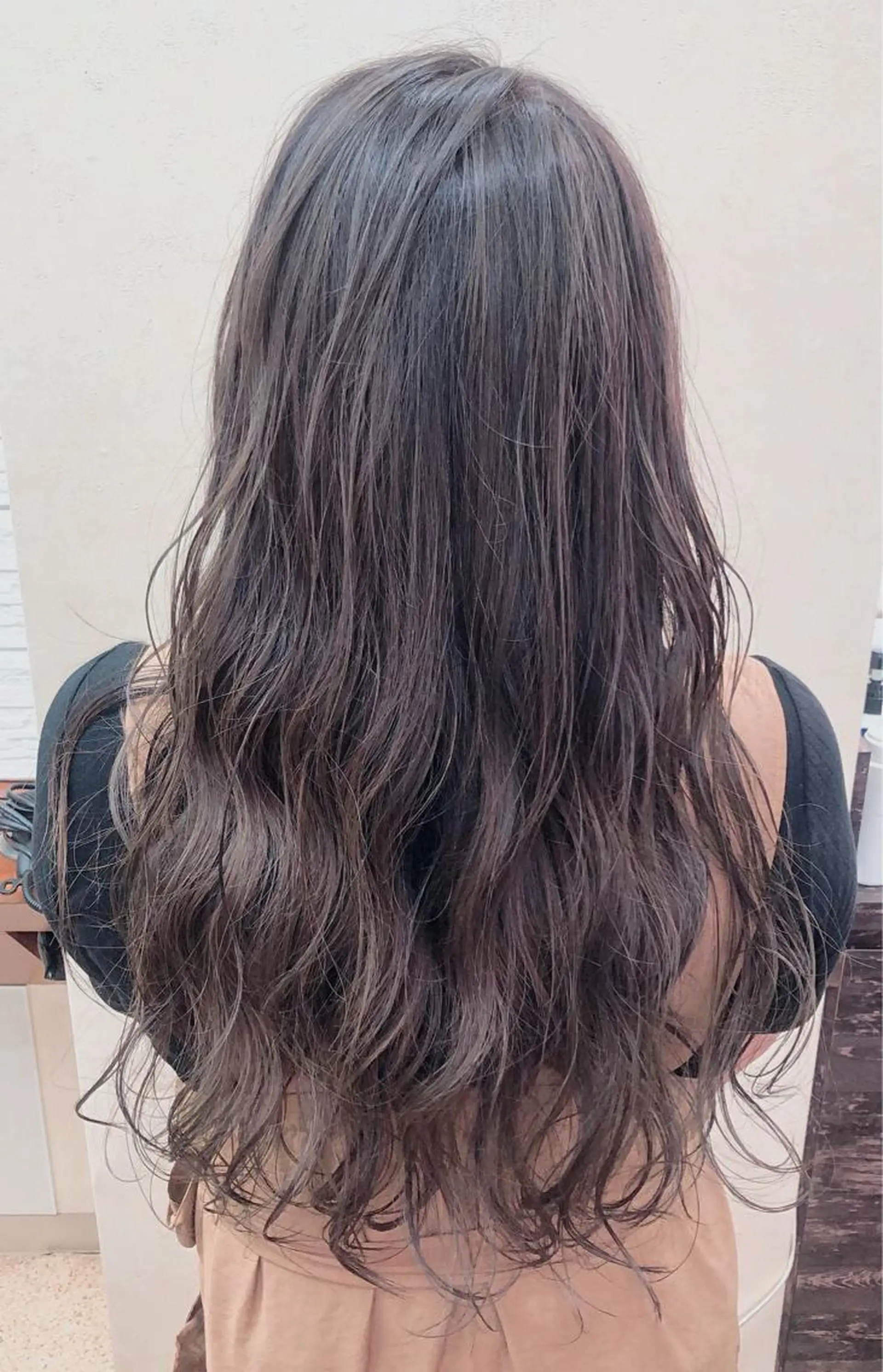 ロング カラー グレージュ ハイライトカラー ハイライト 【ニュアンスカラー・ 髪質改善】スズキカナのヘアスタイル