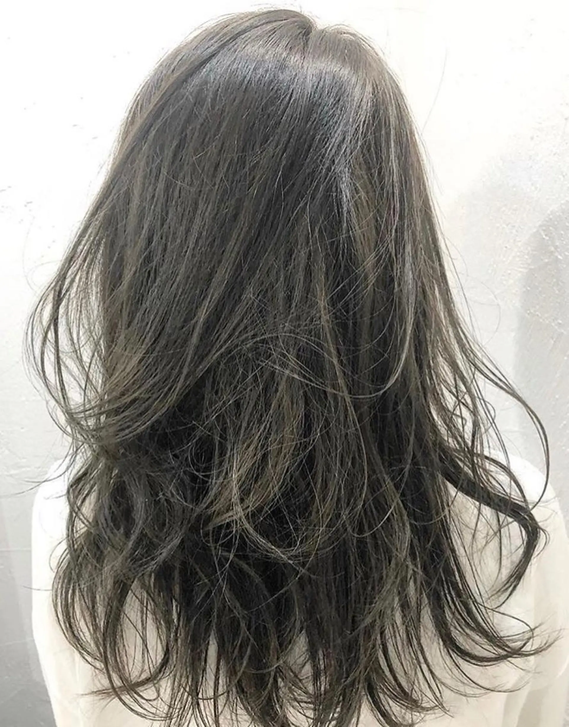 カラー THREE byKEEPのヘアスタイル