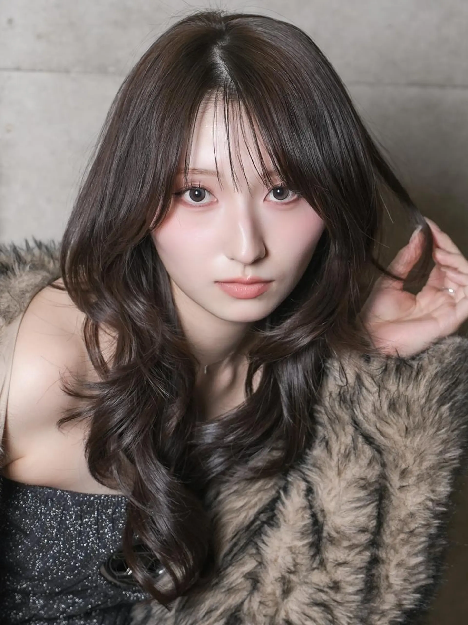 ロング カラー ショートボブ バレイヤージュ ベージュカラー 黒髪 ブリーチ カット ヘアカラー トリートメント ili 梅田のヘアスタイル