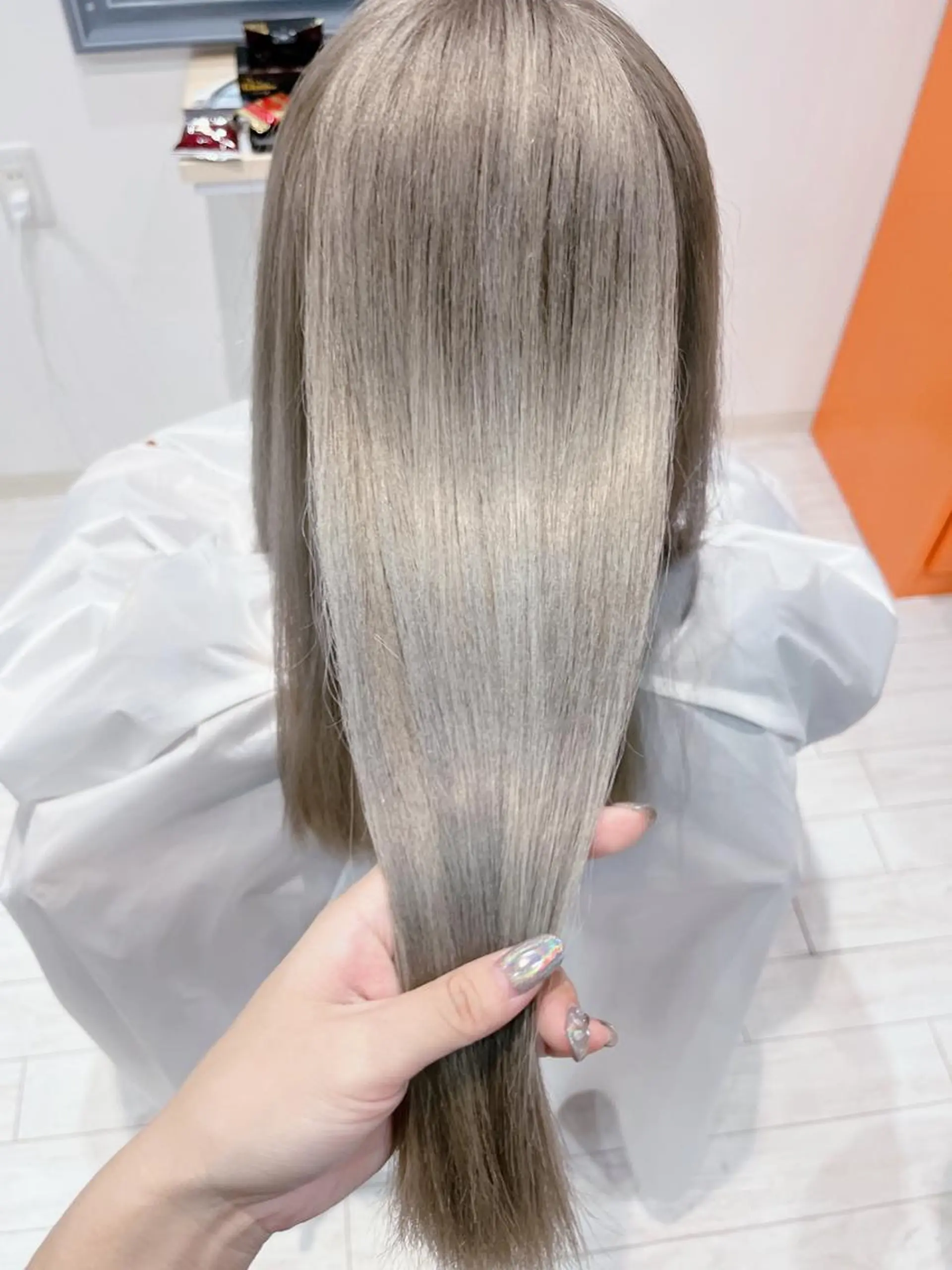 カラー ブリーチ シルバー ✨️💎山口 真依💎✨️のヘアスタイル