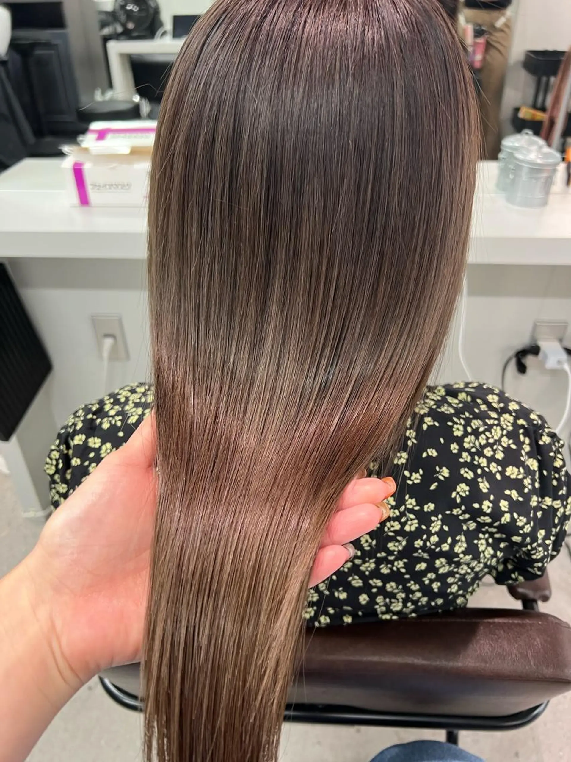 セミロング カラー ヘアカラー ハイトーン&髪質改善 ＆韓国エクステ🤎のヘアスタイル