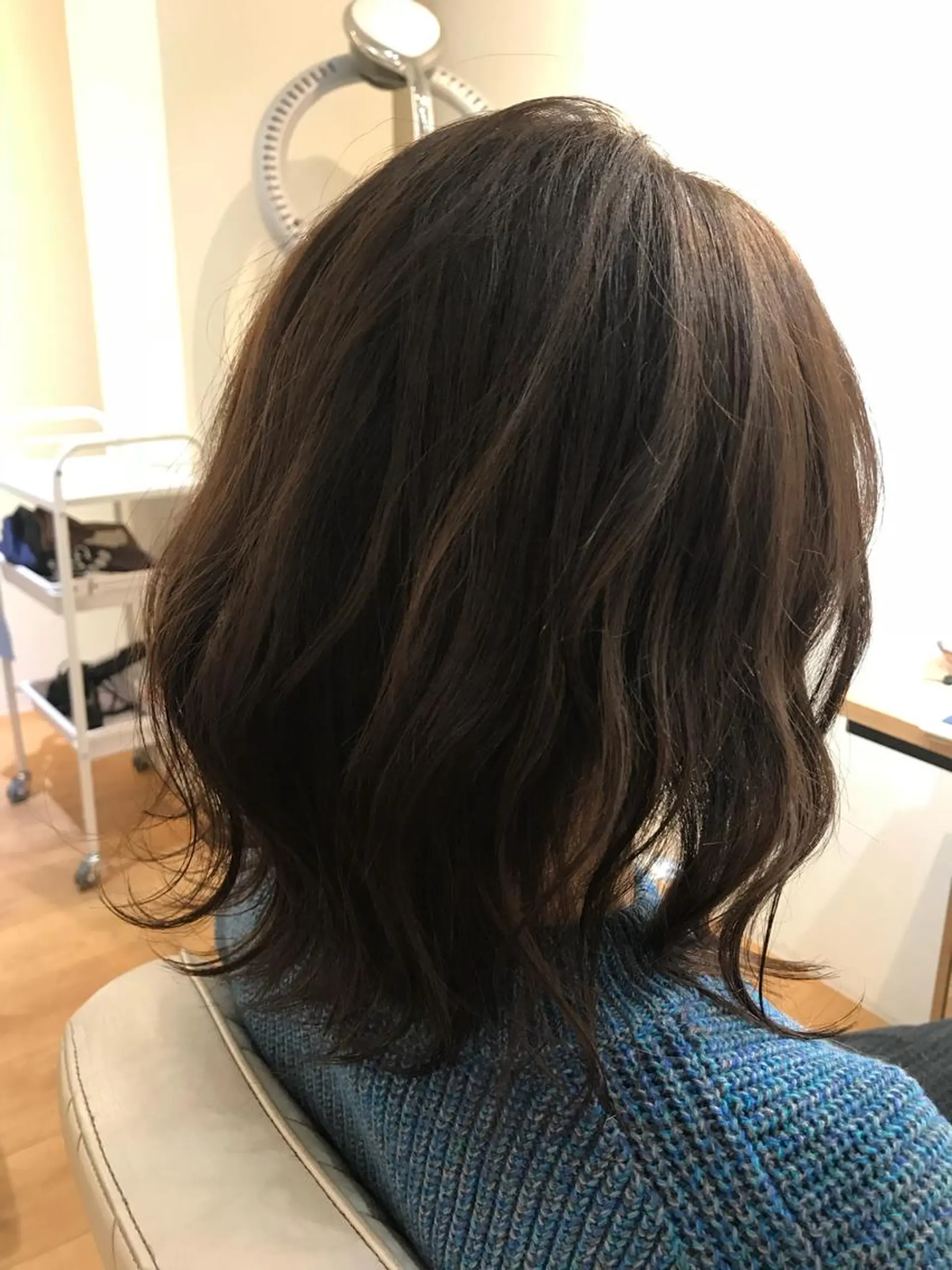 ミディアム ayano ．のヘアスタイル