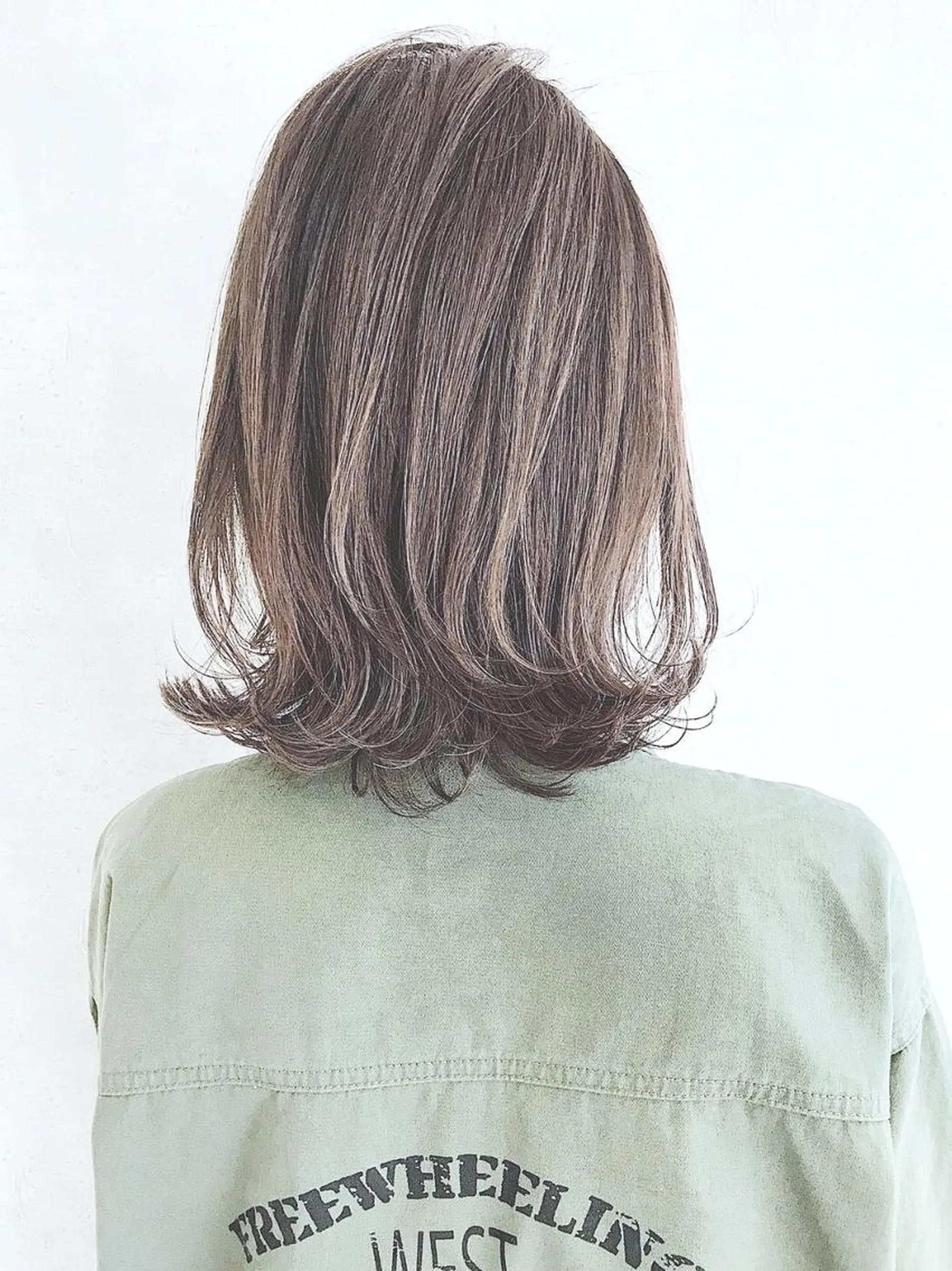 ショート カラー アディクシーカラー ブリーチ ケアブリーチ ダブルカラー ハイライトカラー MOU namba ムウナンバのヘアスタイル