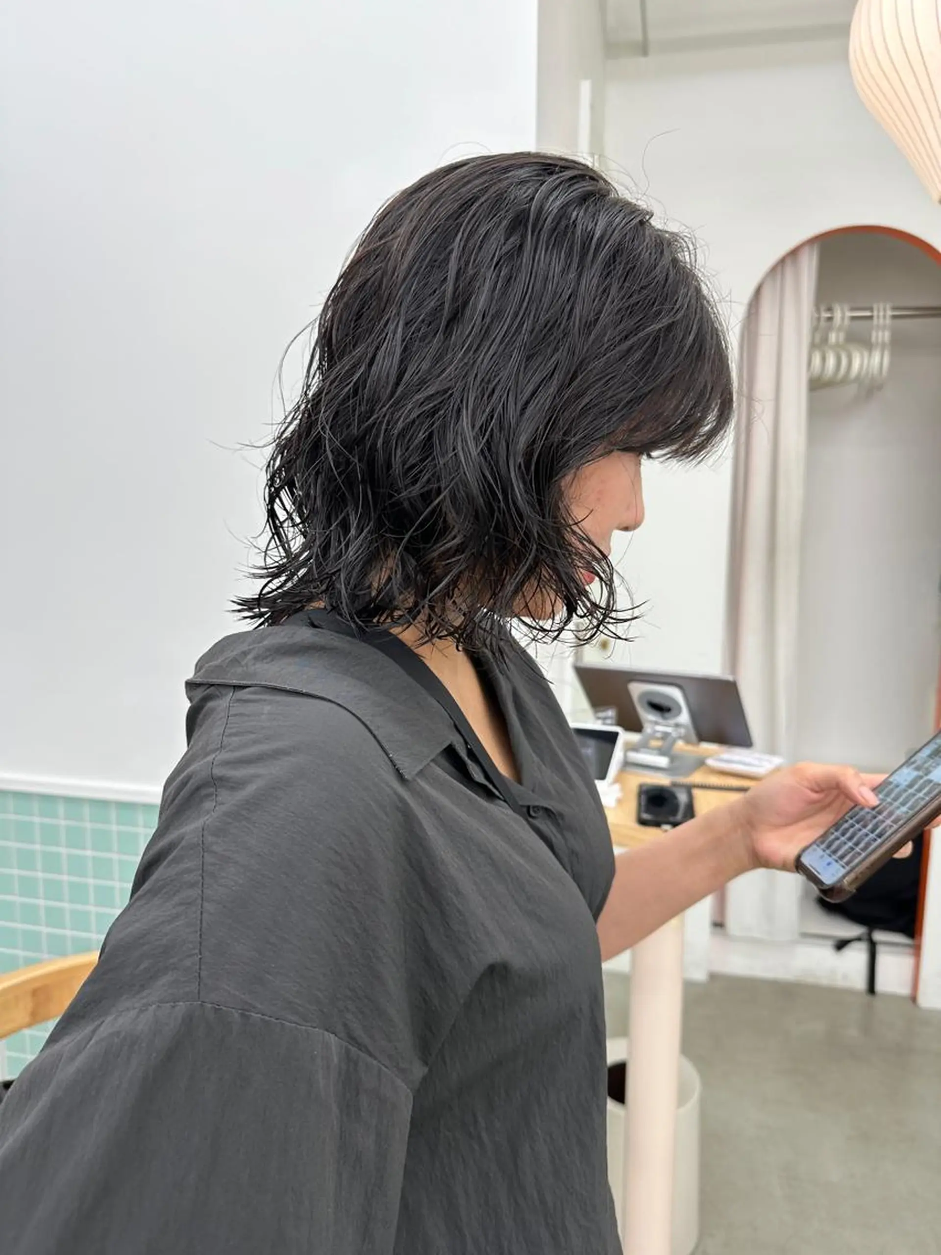 ミディアム パーマ ミディアムパーマ ニュアンスパーマ カット パーマ トリートメント ボブ/レイヤー/ケア パーマ/リュウタのヘアスタイル