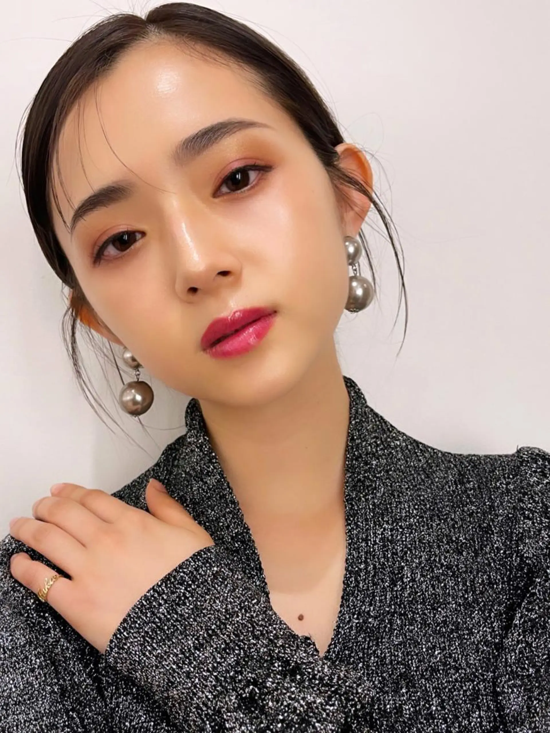 ミディアム ROBBY 表参道yuseiのヘアスタイル