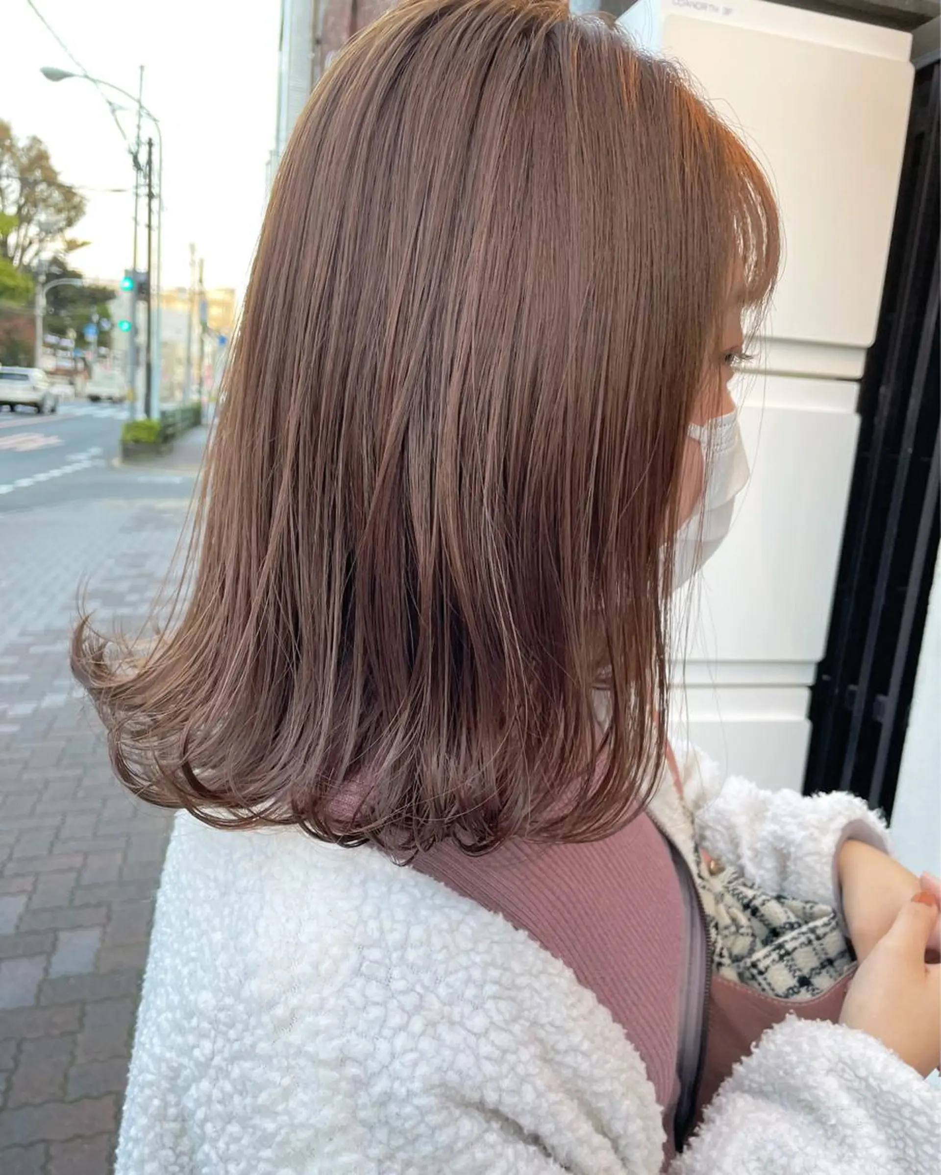 ミディアム カラー パーマ ヘアアレンジ ネイル マツエク・マツパ ベージュカラー ブリーチ ブリーチなしカラー 透明感color 🥣suzunaのヘアスタイル