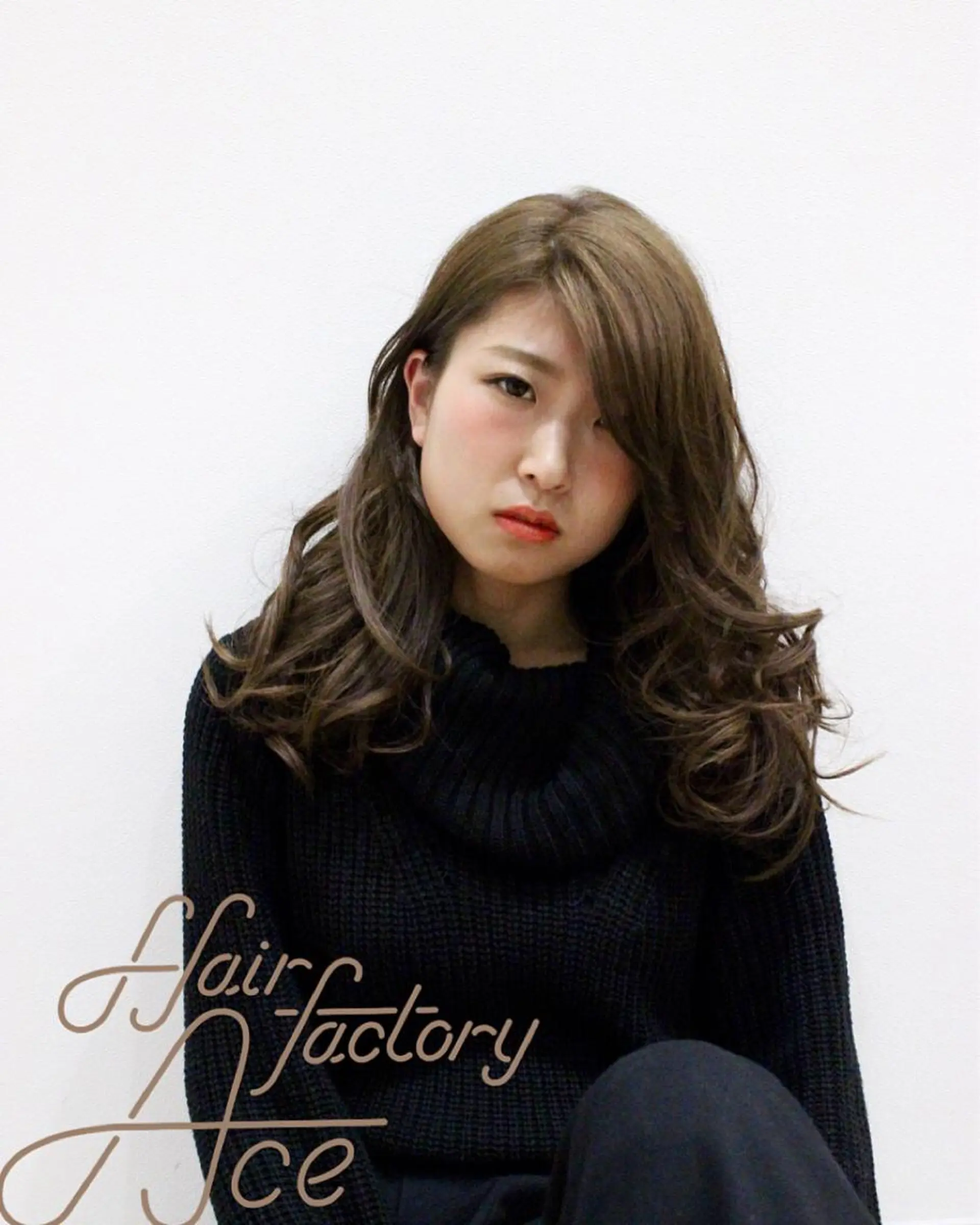 セミロング カラー 所渉/韓国レイヤー /ウルフカットのヘアスタイル