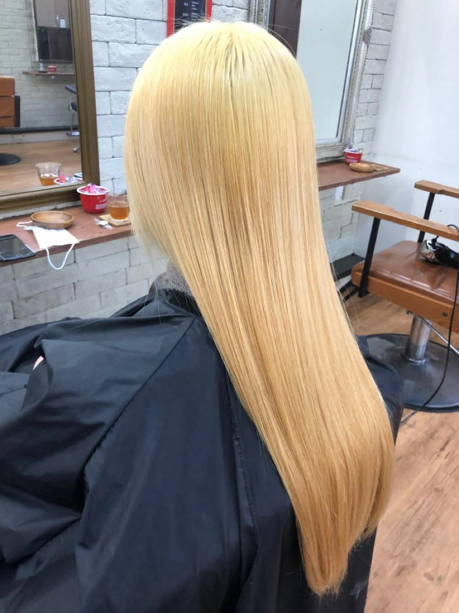 ロング カラー ブリーチ 抜きっぱなしブロンド 髪質改善縮毛矯正なら ✨伊藤佳祐✨のヘアスタイル