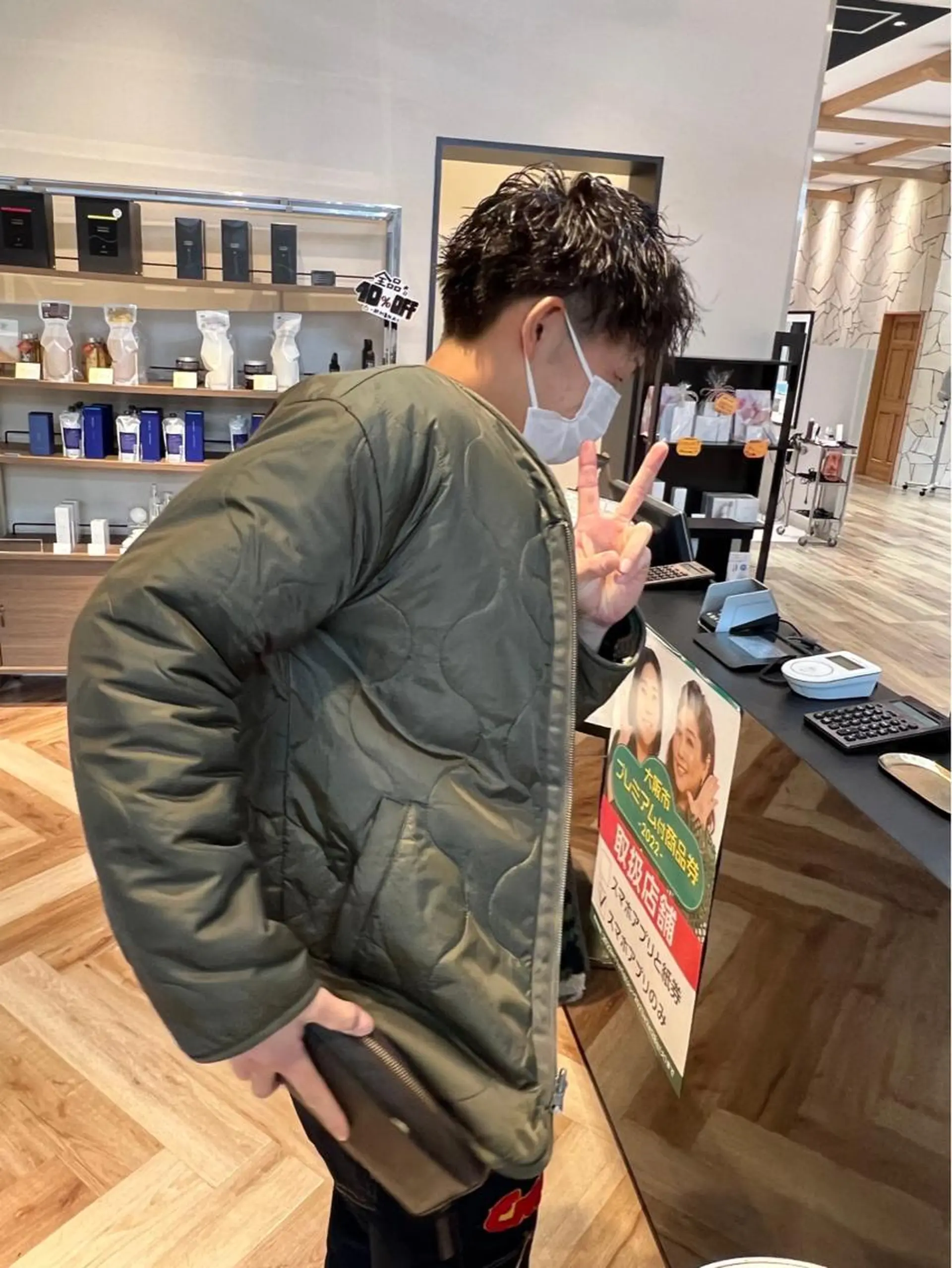 ショート パーマ k-twoたき✨艶感 カラー／美髪矯正のヘアスタイル