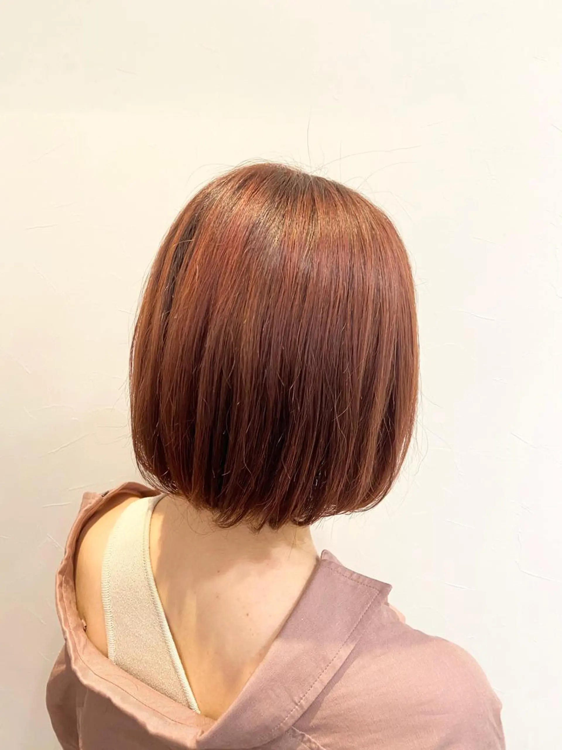 ショート カラー 前下がりボブ ピンクカラー ボブ カット ヘアカラー Total beau ty  Noaloのエステ・リラクイメージ