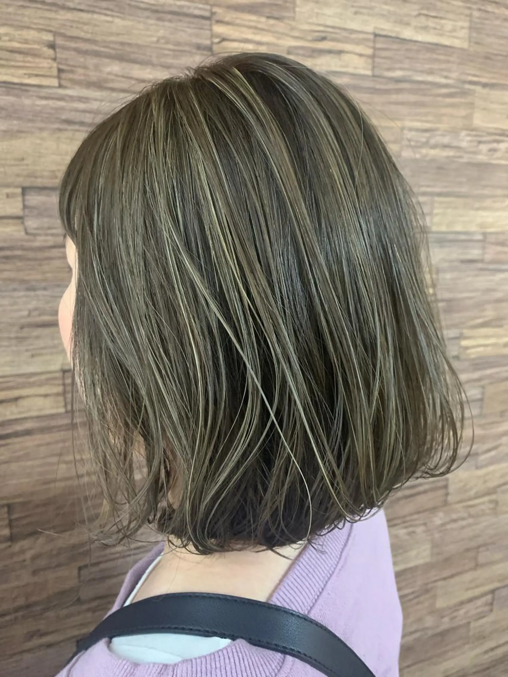 ミディアム 有坂 里恵のヘアスタイル