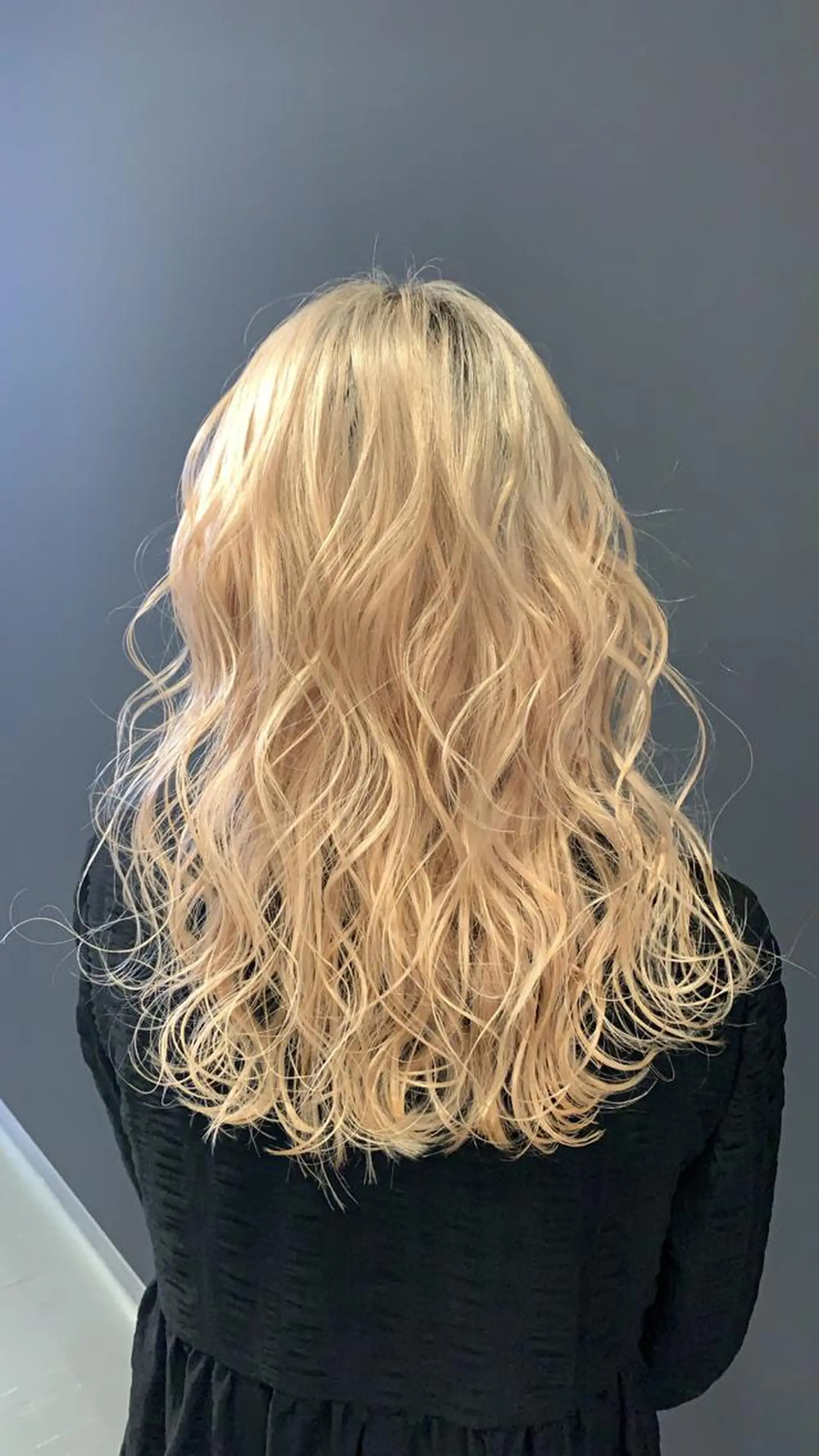 ロング カラー ヘアカラー トリートメント 切りっぱなしボブ レイヤー/縮毛矯正のヘアスタイル