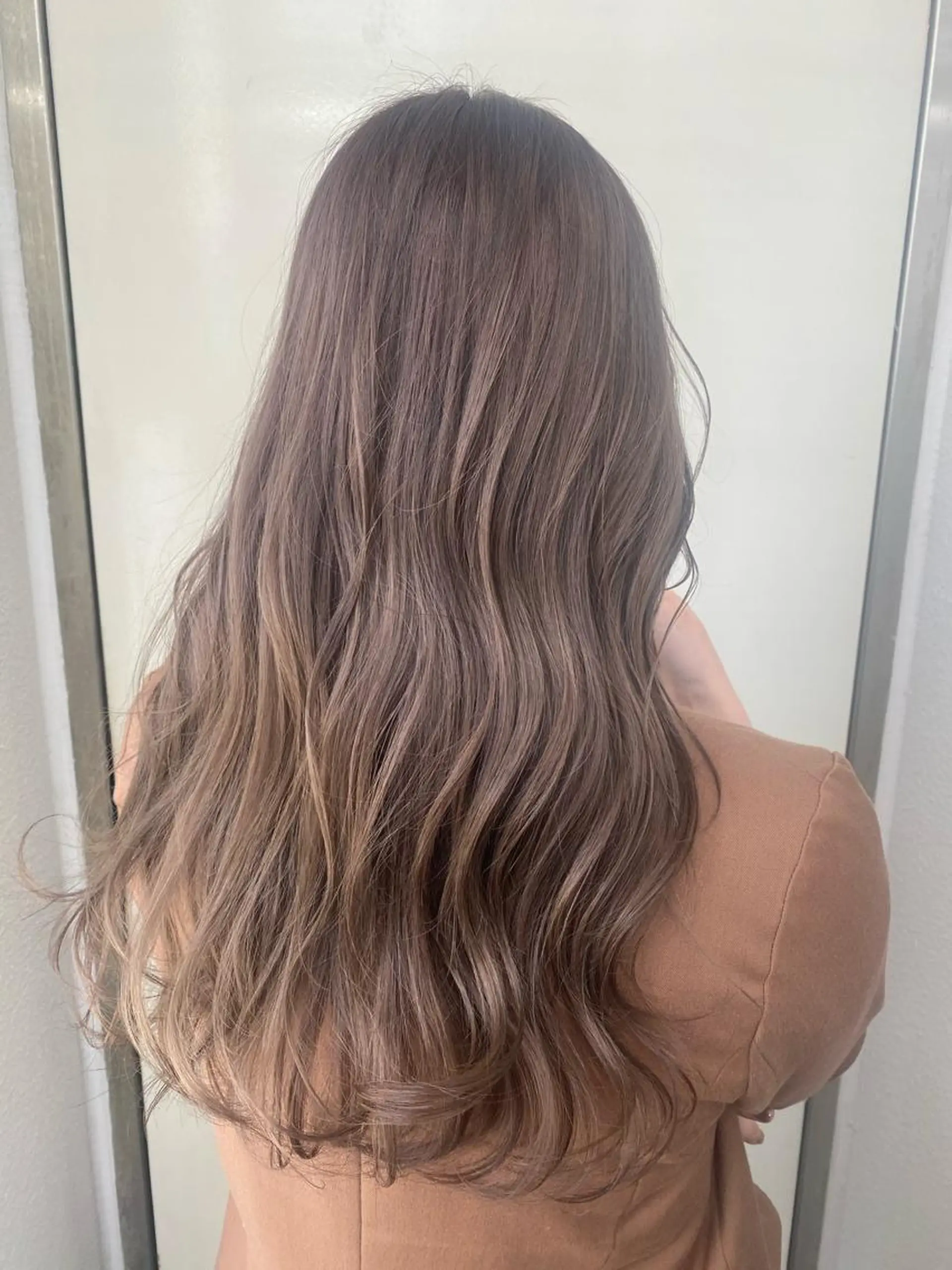 ロング カラー 韓国レイヤーカット/ 顔周りカットtamaのヘアスタイル