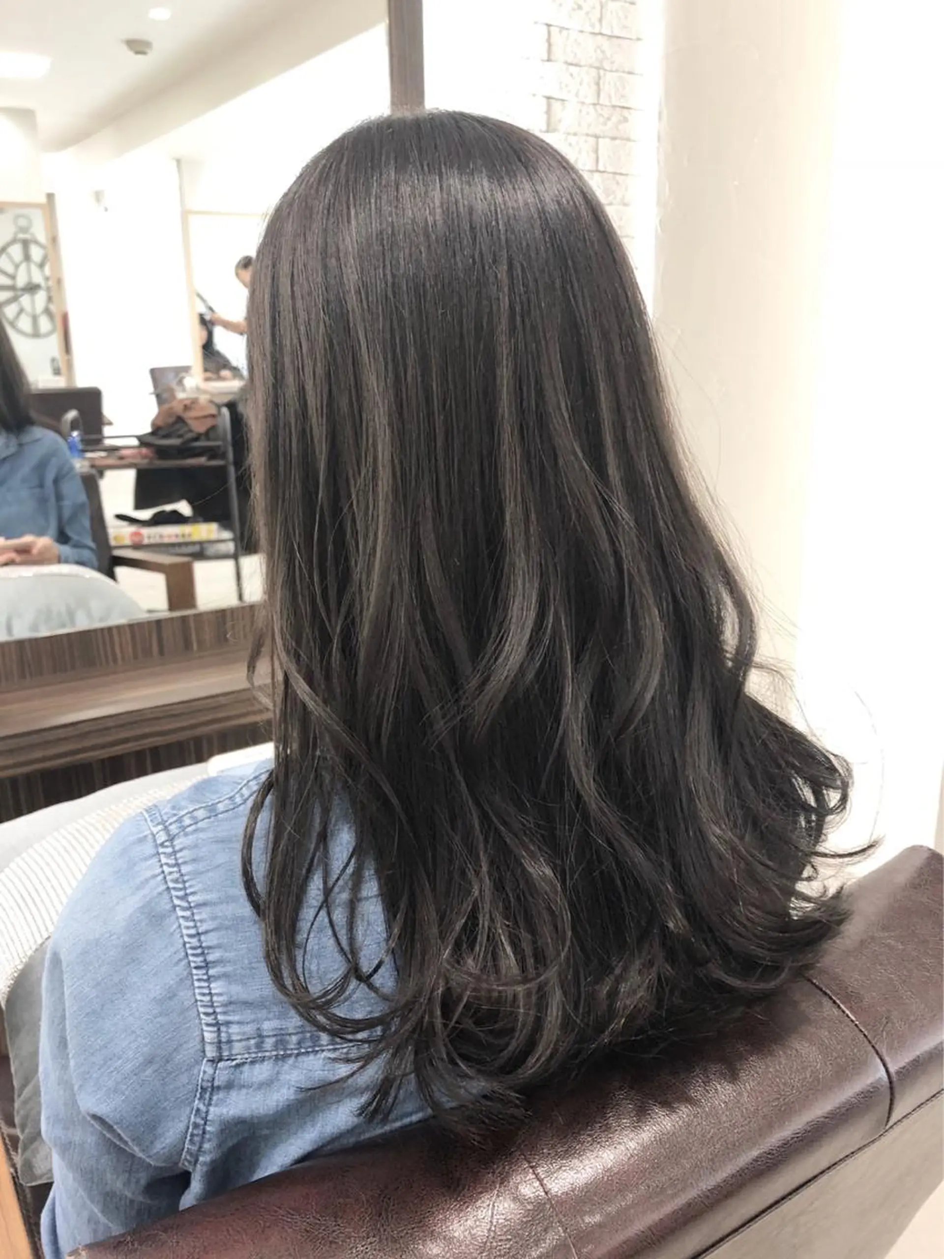 セミロング カラー YUDA 湯田のヘアスタイル