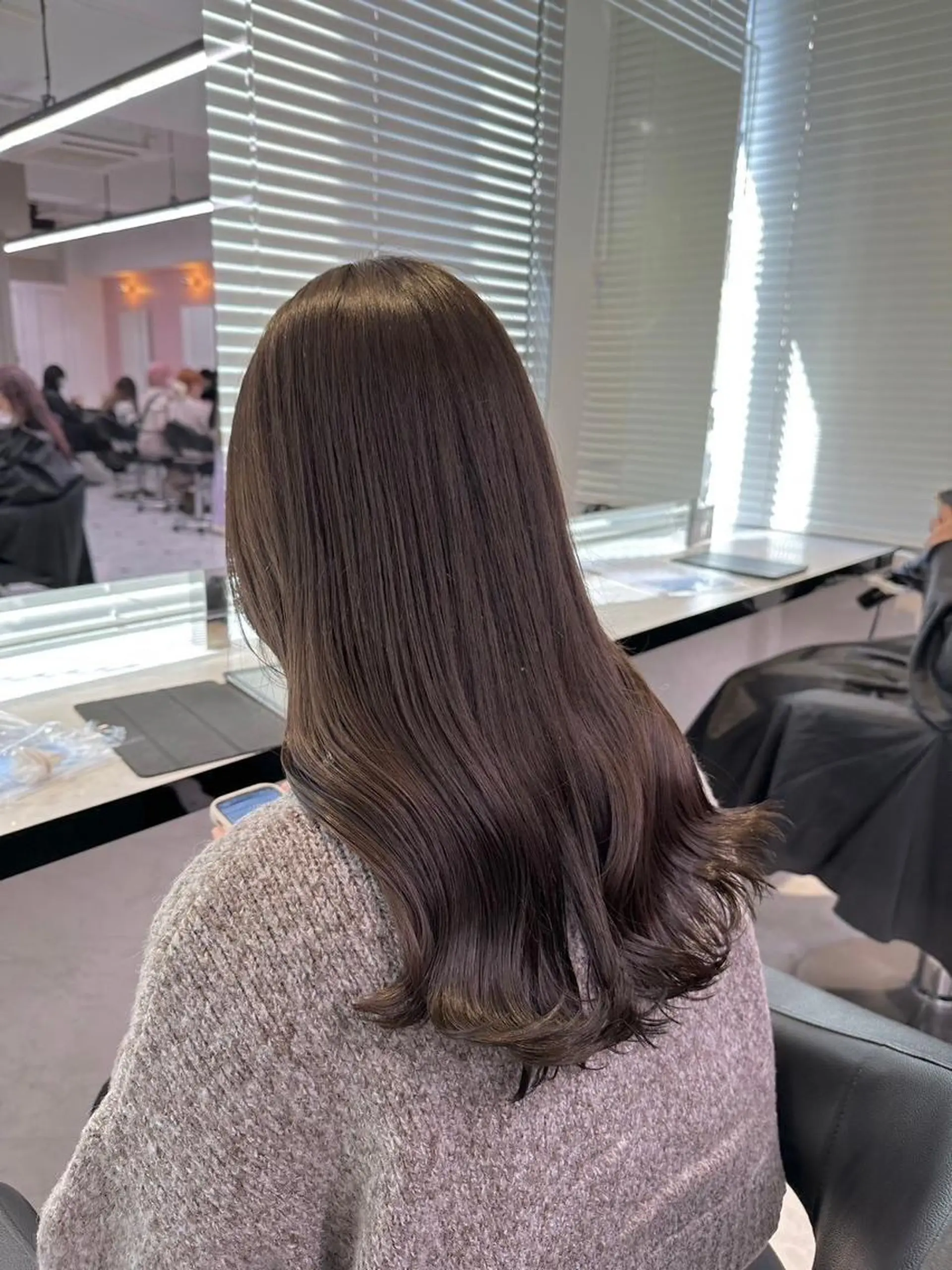 カラー 韓国スタイル🇰🇷 トレンドレイヤー🪡のヘアスタイル