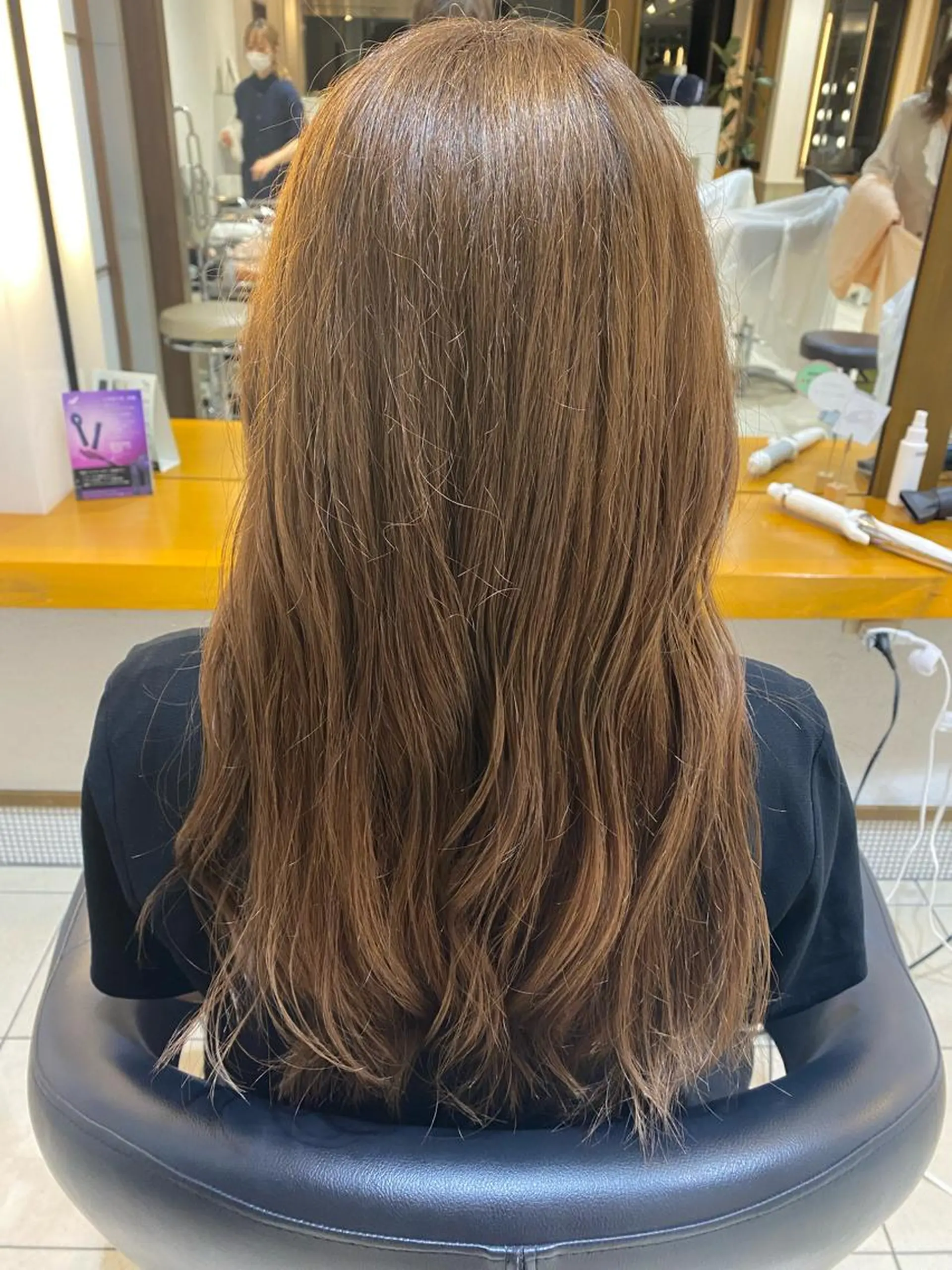 ロング カラー ベージュカラー 塩崎 絢世のヘアスタイル
