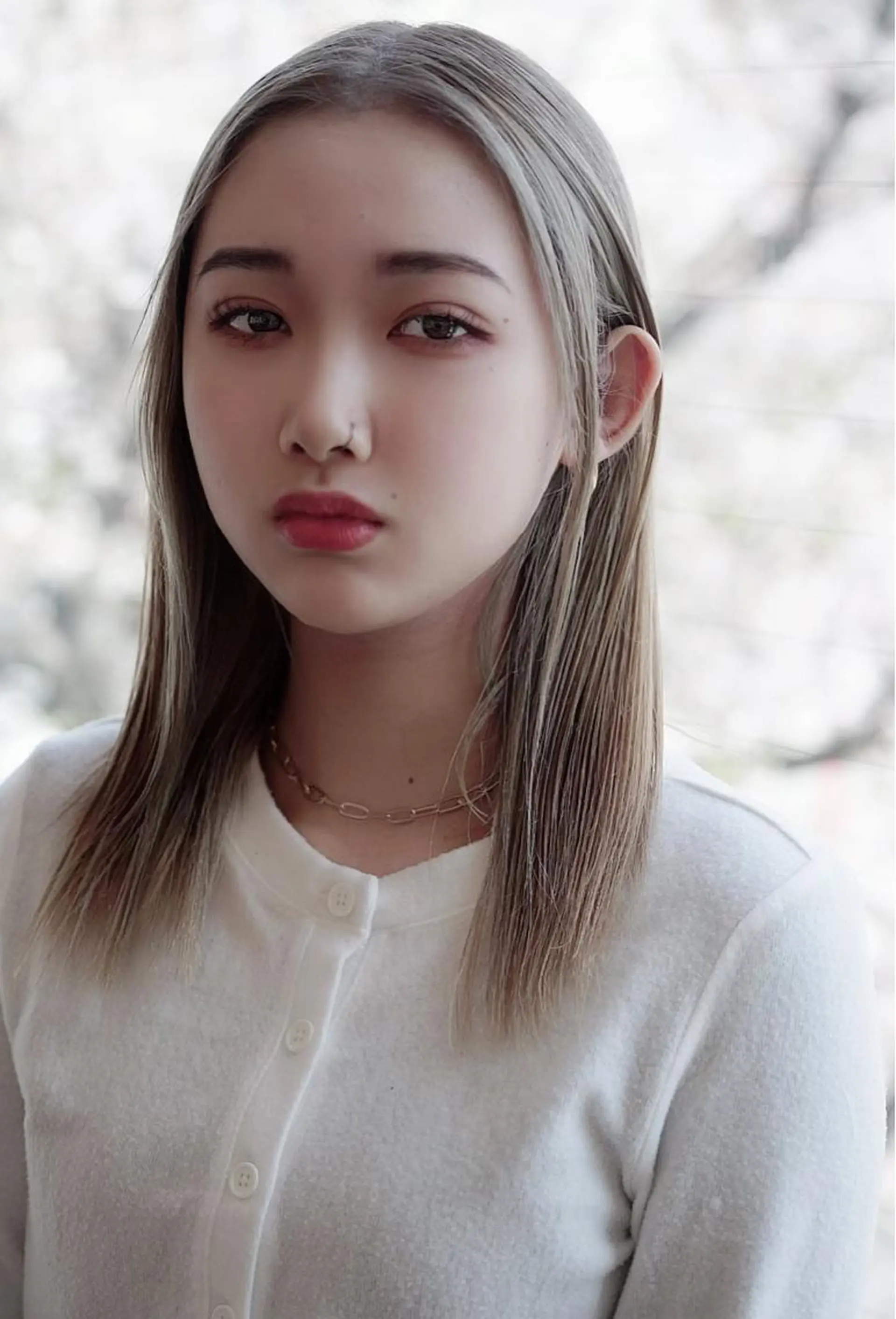 カラー ナガス カズアキのヘアスタイル