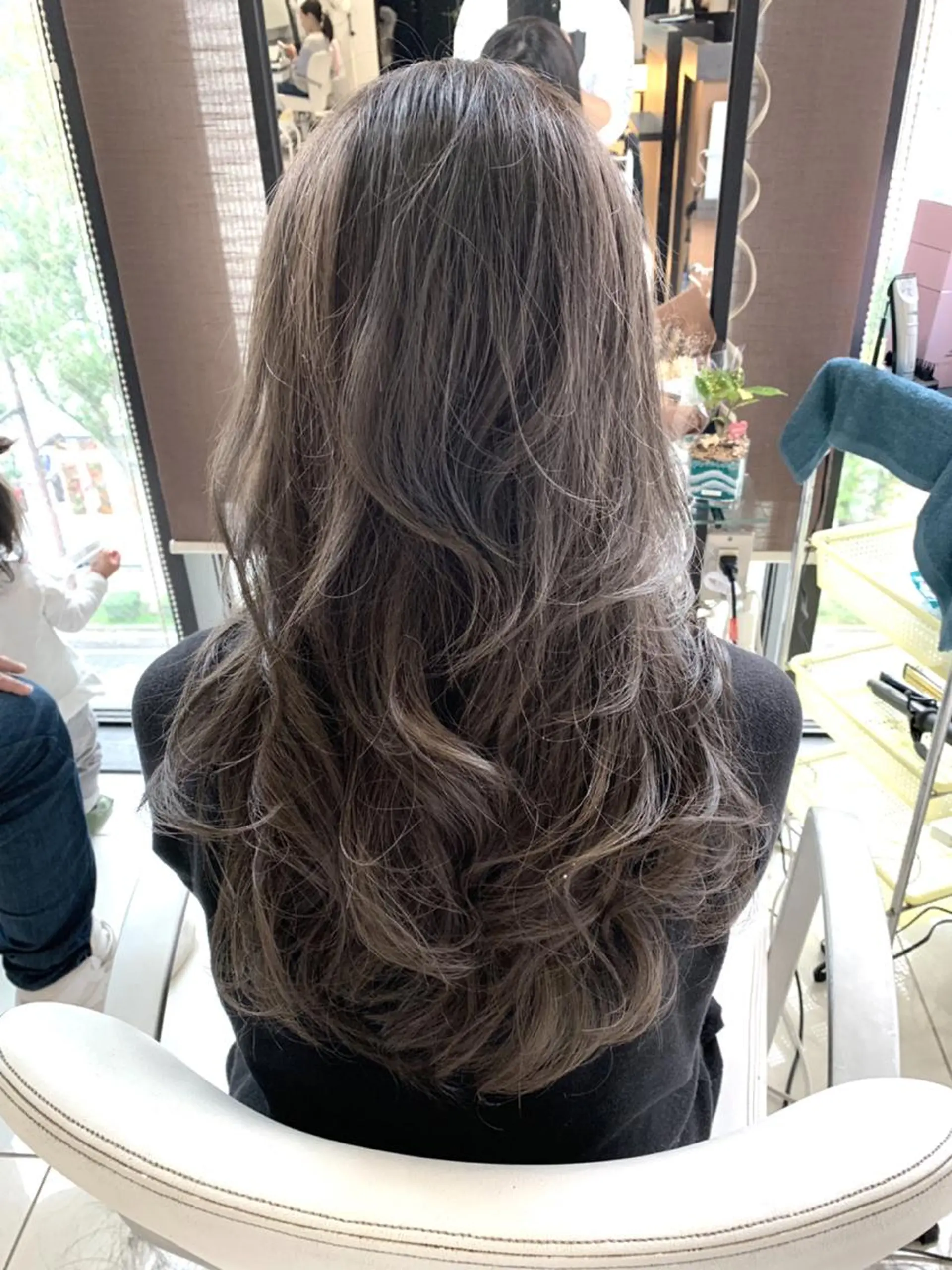 セミロング カラー ヘアアレンジ ブリーチ ケアブリーチ Merci メルシー 福岡、今泉のヘアスタイル