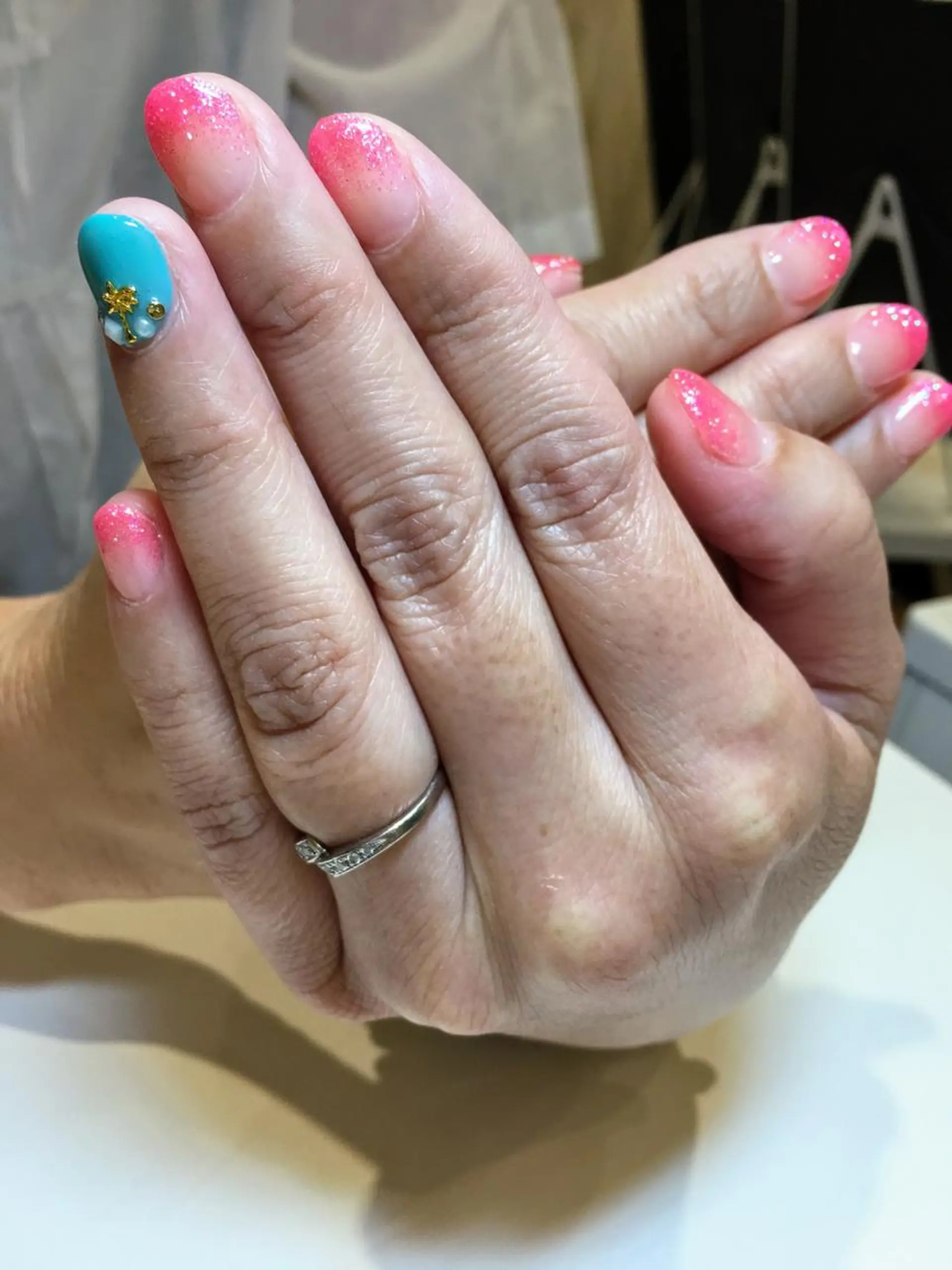 ネイル アートネイル ラメ(グリッター) ラメグラデーション ワンカラーネイル ピンク 只野 正美のネイルデザイン