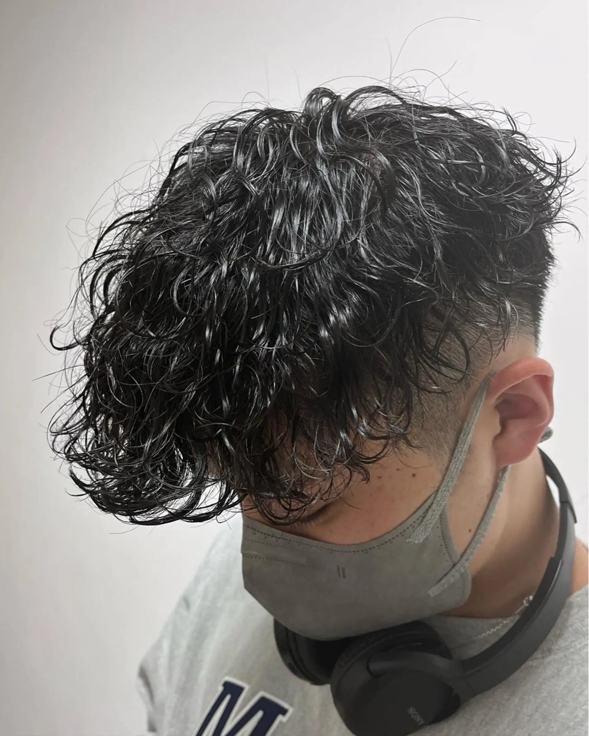 ショート パーマ メンズ メンズパーマ 波巻きパーマ 嵯峨 大地／パーマ／ ハード系／特殊系のヘアスタイル