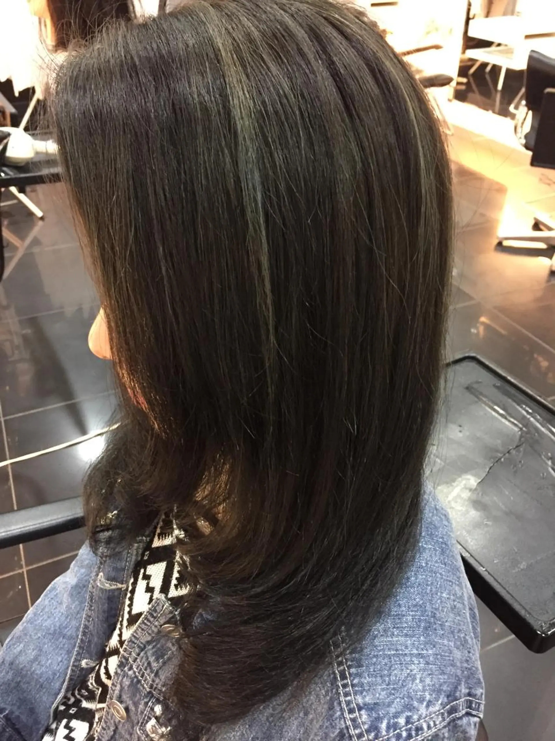 ロング カラー 関口 友行のヘアスタイル