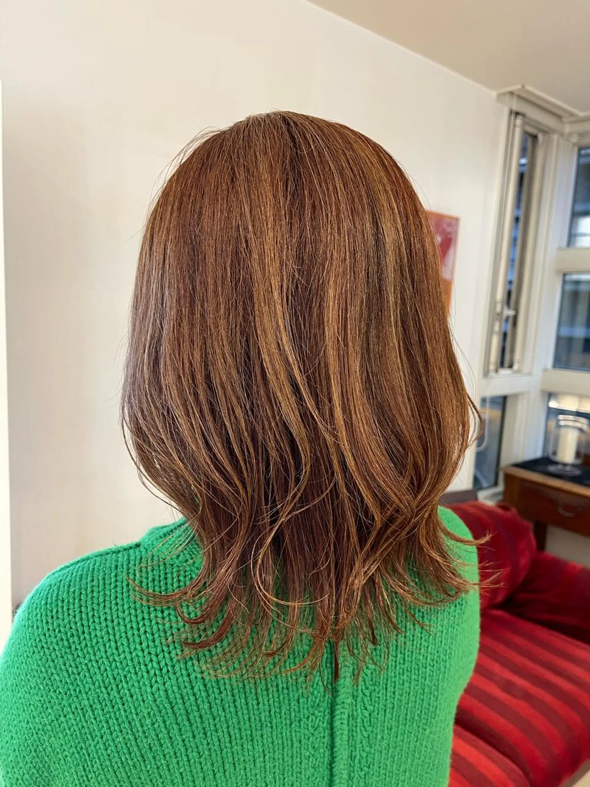 セミロング カラー 鶴﨑 美優亜のヘアスタイル