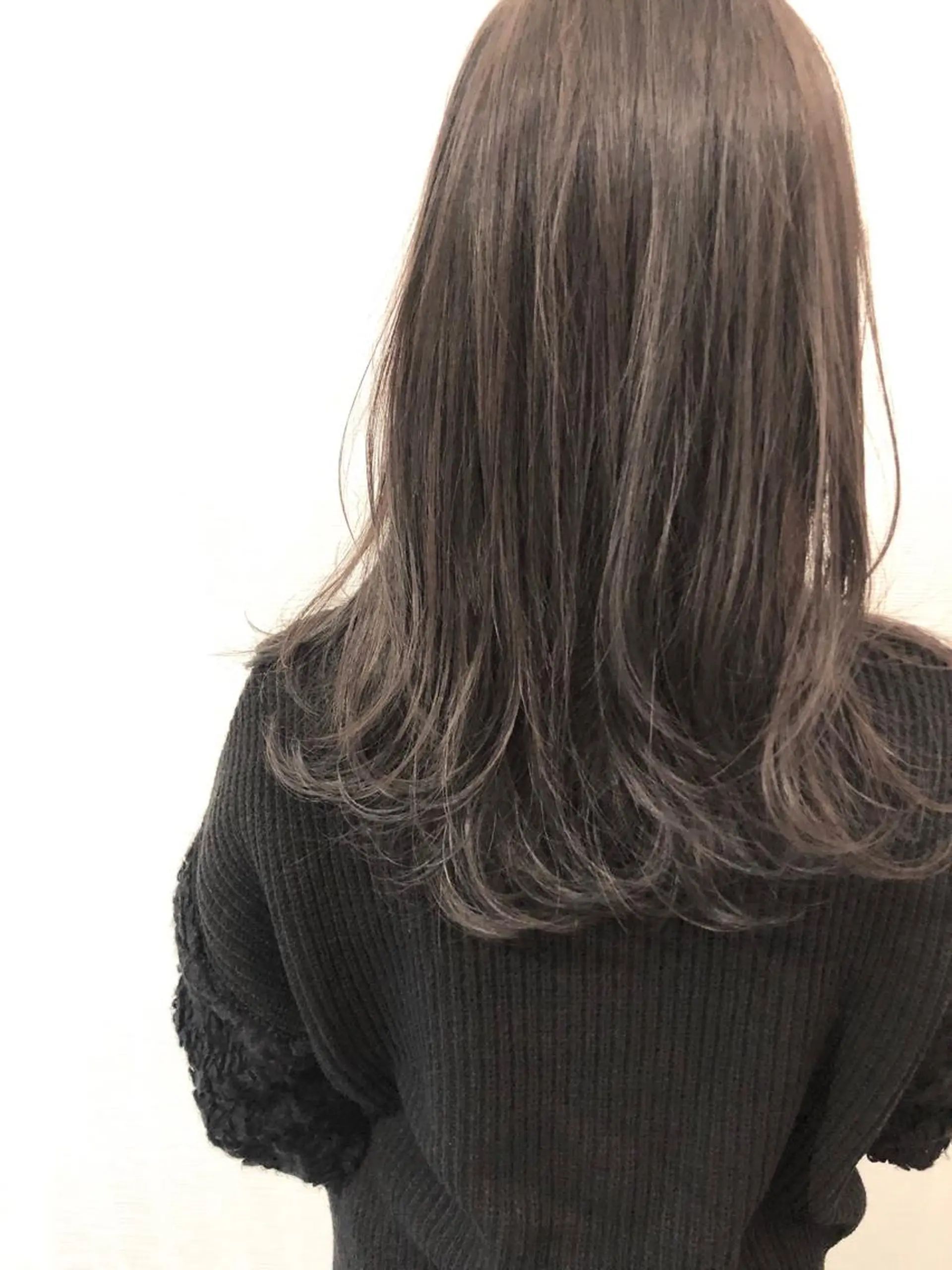 ロング カラー アディクシーカラー ブリーチ 透明感カラー グレージュ ブリーチなしカラー 平川 友希子のヘアスタイル