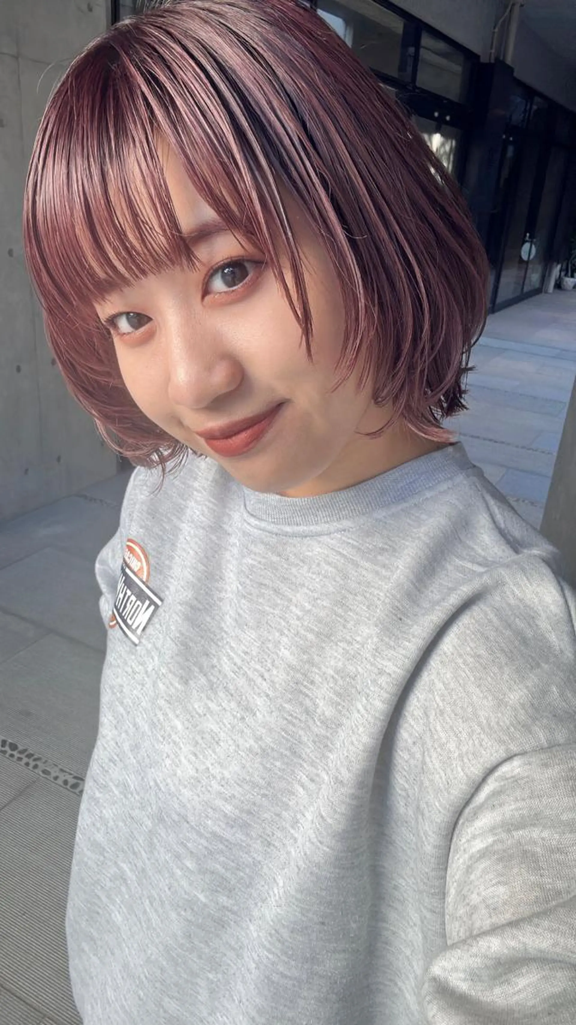 ショート カラー パーマ ヘアアレンジ オレンジピンク ピンクカラー パープルカラー ボブ ボブ/レイヤー/ニュ アンスパーマ/小夏のヘアスタイル