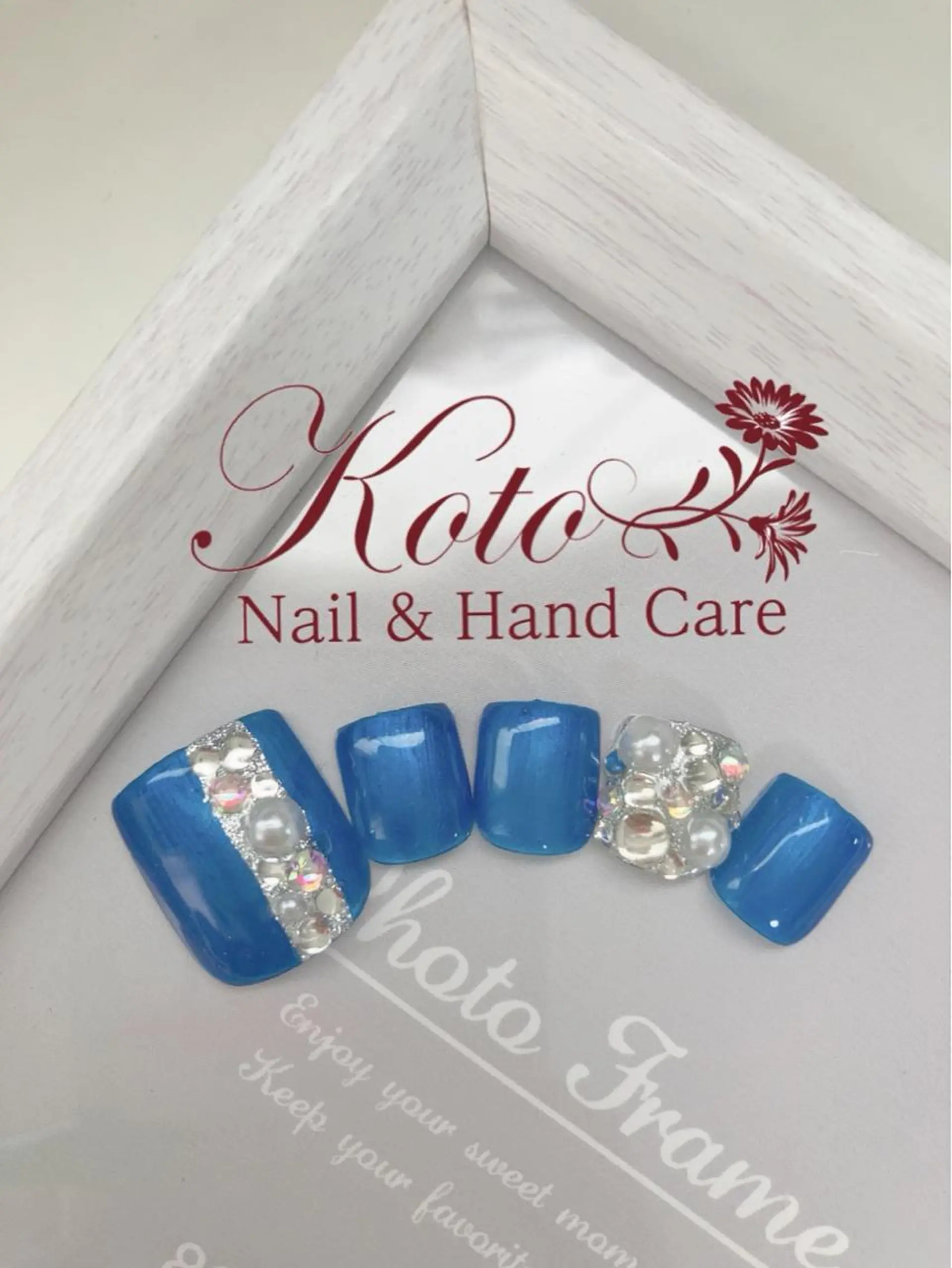 ネイル 長さ出し フットネイル フレンチネイル ジェルネイル ラメ(グリッター) Risa ネイルサロンKOTOのネイルデザイン