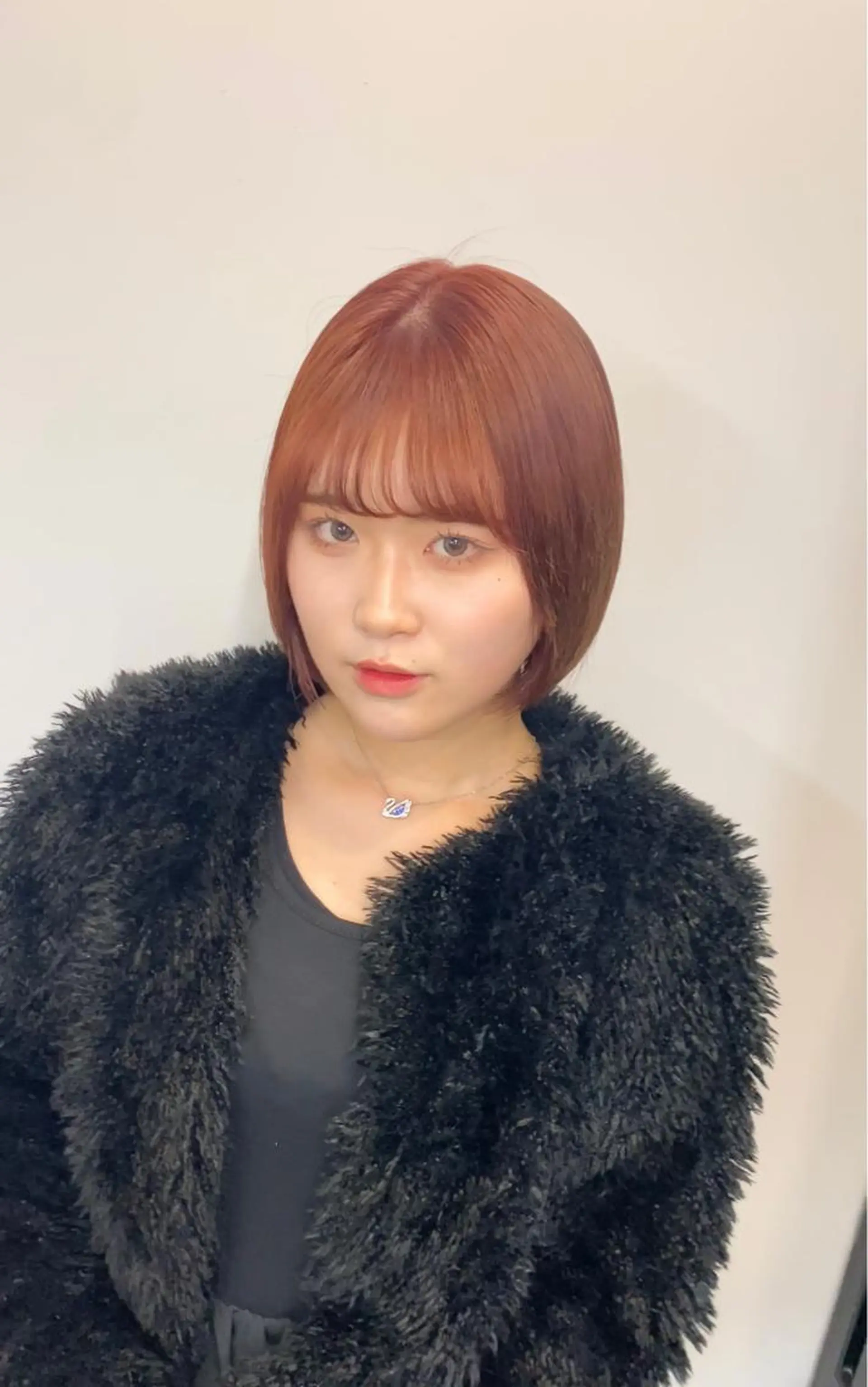 ショート カラー ブリーチ デザインカラー ハイトーンカラー 似合わせカット ウルフカット 梅田l大人韓国ヘア レイヤー×艶カラーのヘアスタイル