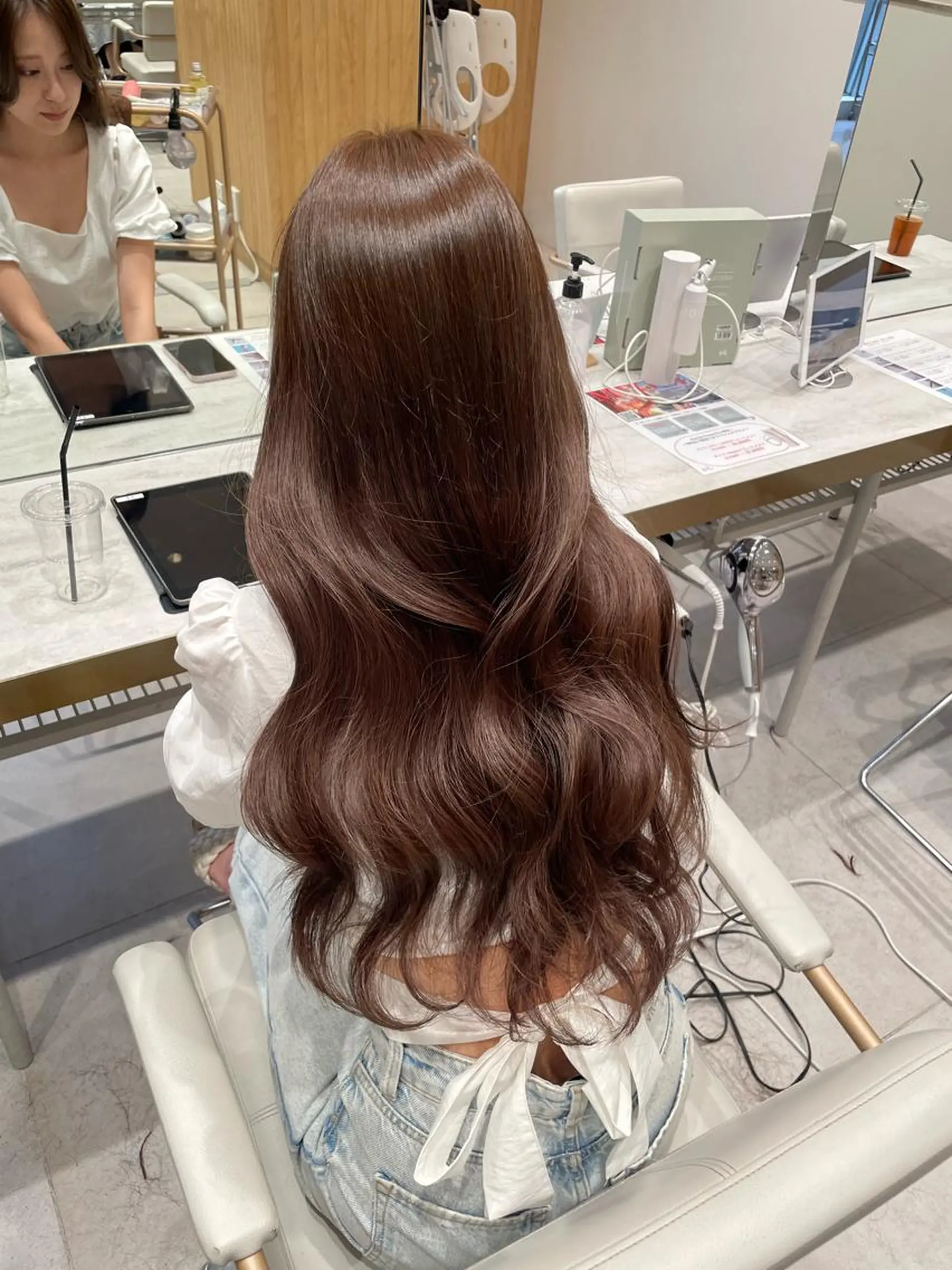 ロング カラー ヘアアレンジ 🤎小顔レイヤー /ベージュ🤎友香のヘアスタイル