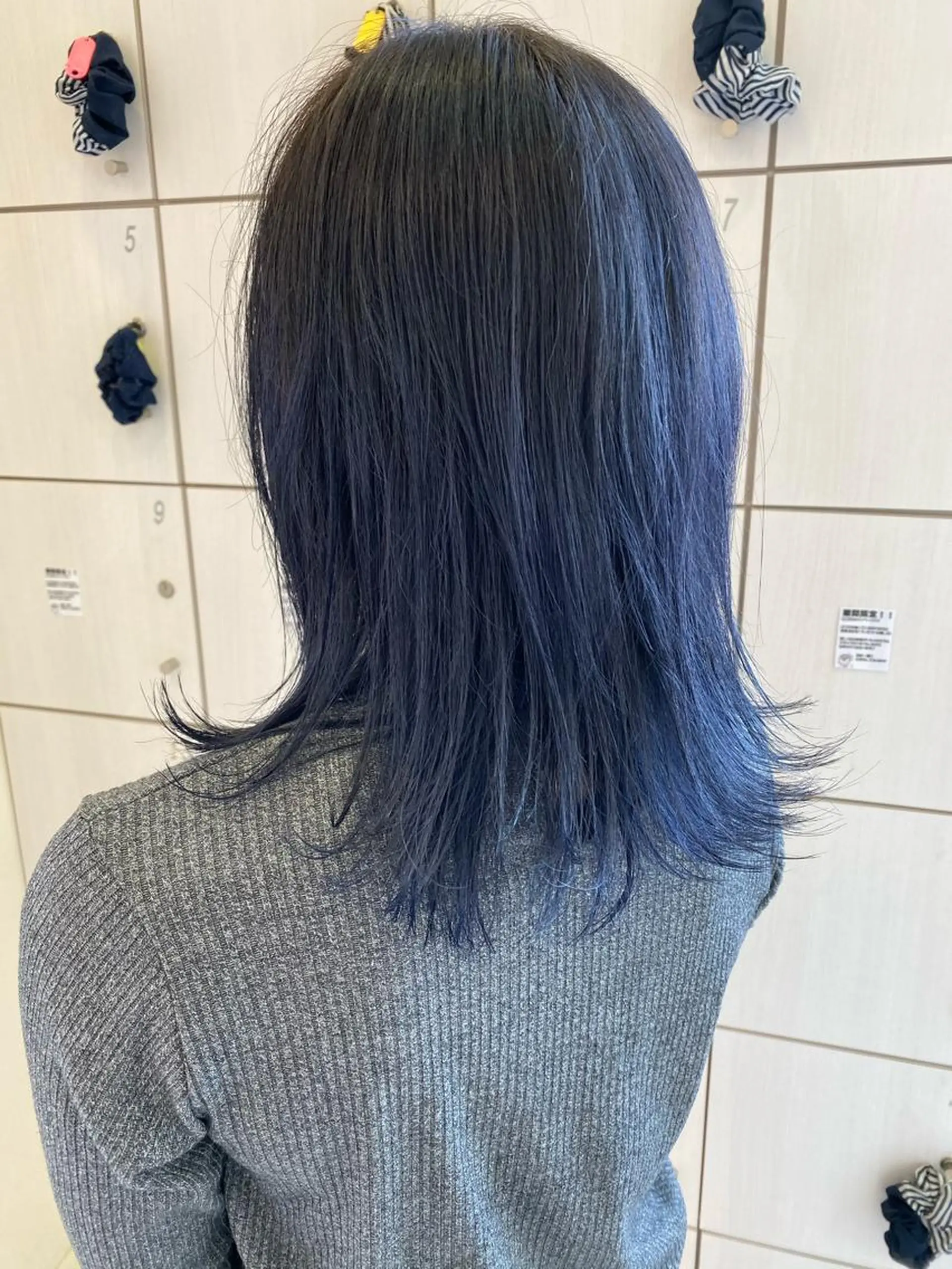 カラー 牧野 佳樹のヘアスタイル