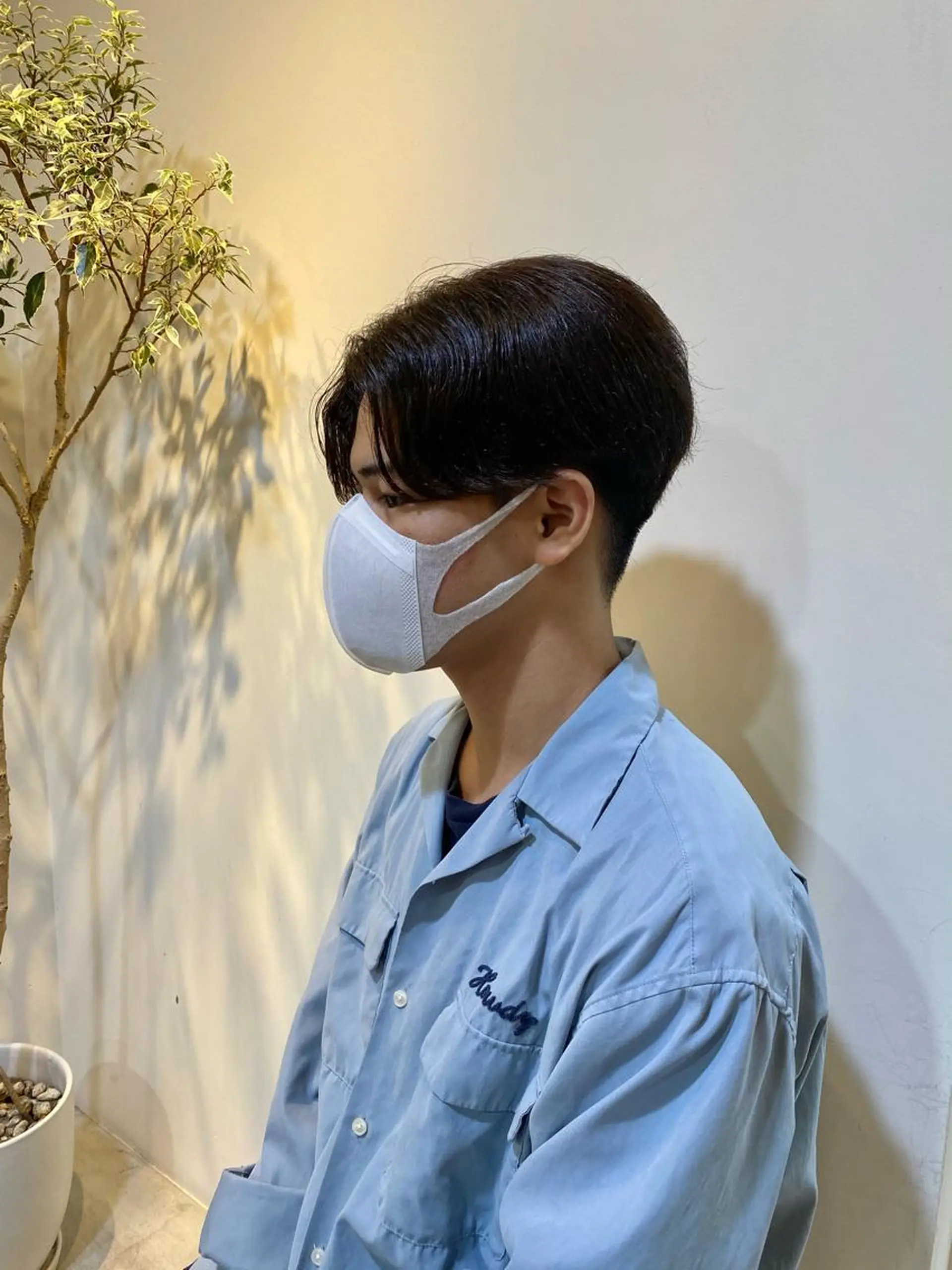 メンズ センターパート JINKIメンズ特化 メンズカットパーマのヘアスタイル