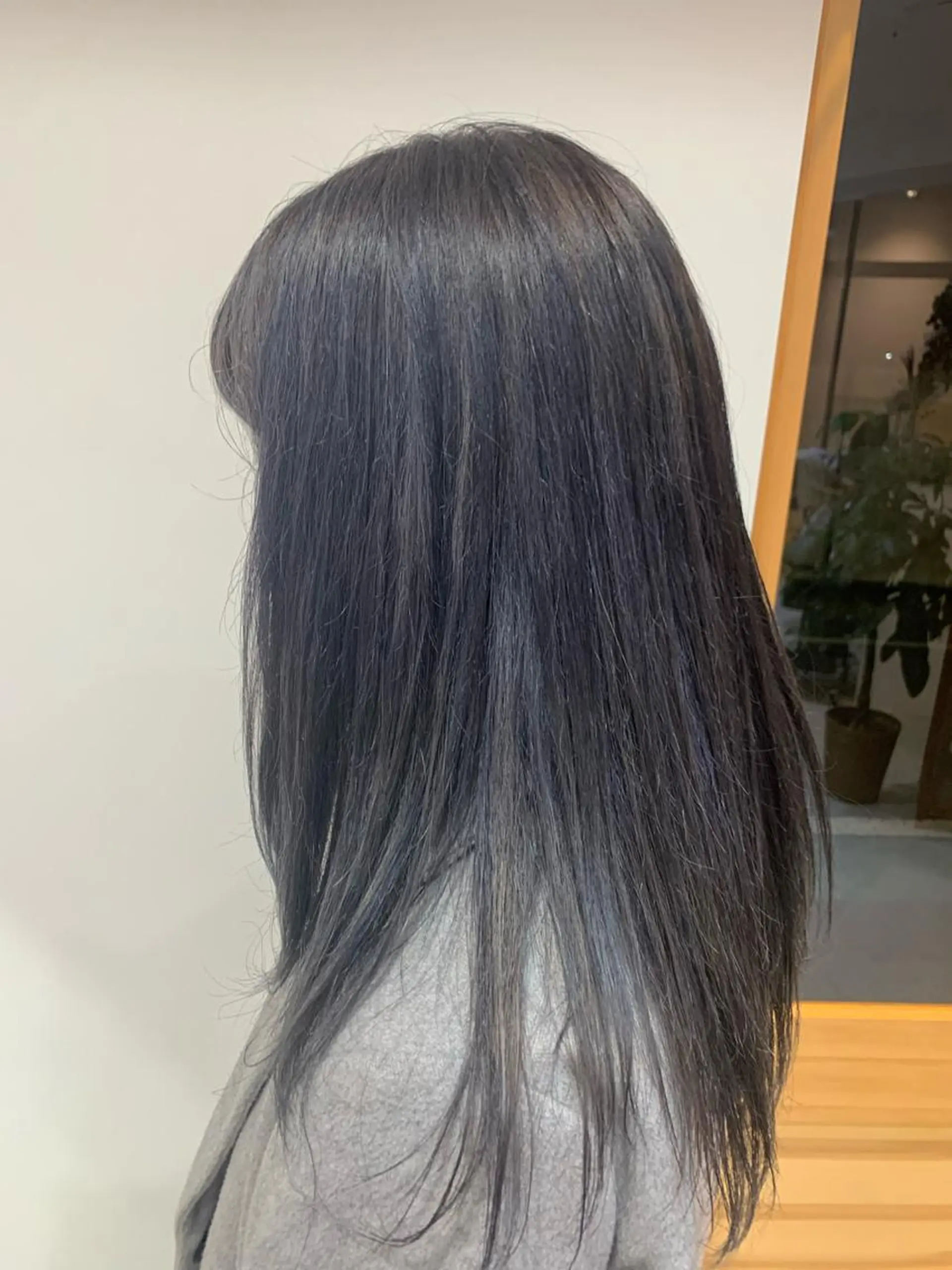 ロング カラー ブリーチ ブルーカラー ブルーラベンダー ラベンダーカラー 名駅🦢大人艶カラー 🪽カミヤアカネのヘアスタイル