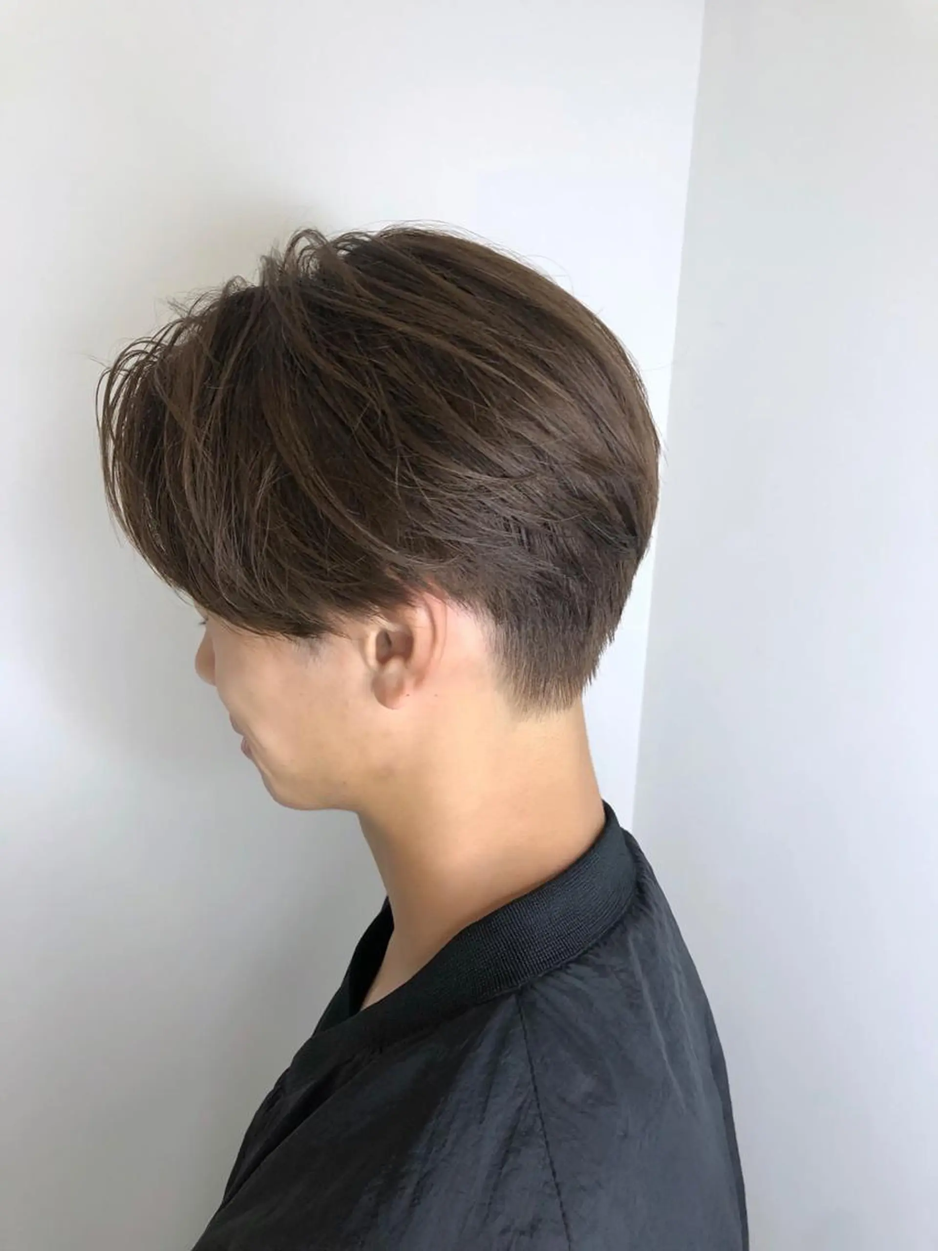 ショート カラー ヘアカラー トリートメント ☕️ベージュカラー 内藤光哉☕️のヘアスタイル