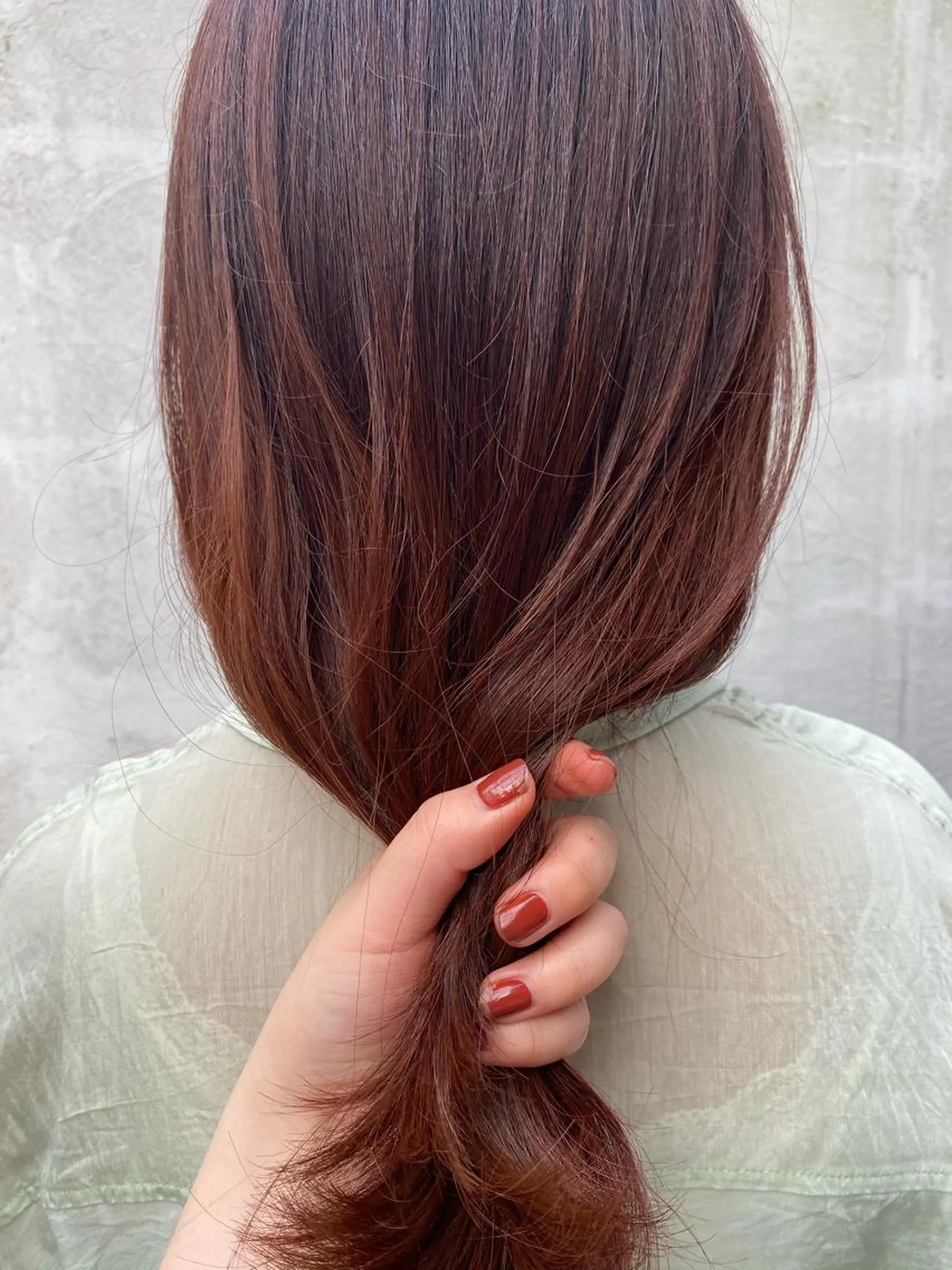 セミロング カラー ヘアアレンジ satsuki 暖色・ブラウンカラーのヘアスタイル