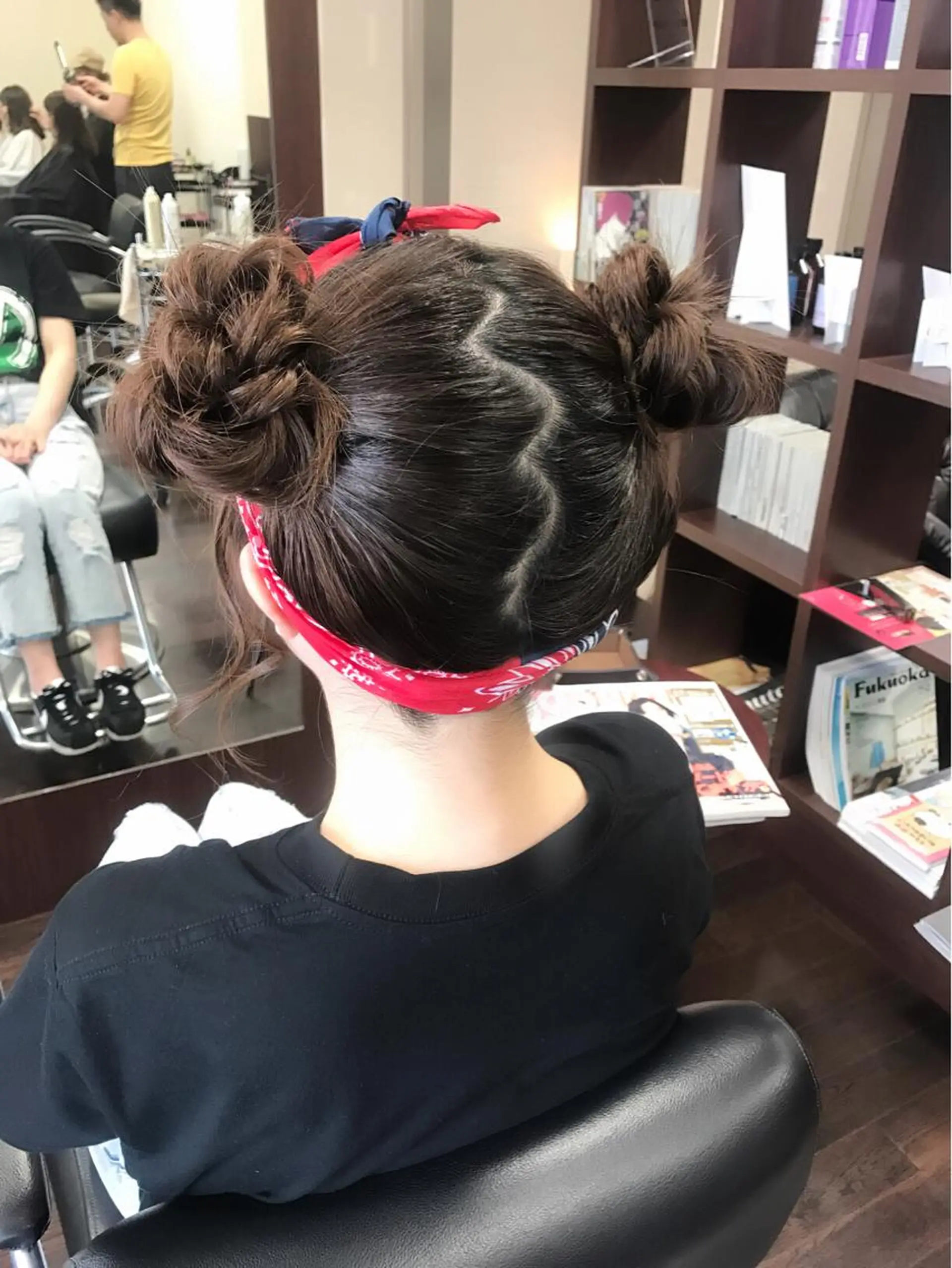 ミディアム ヘアアレンジ お団子ヘア ツインテール 沢田 瞳のヘアスタイル