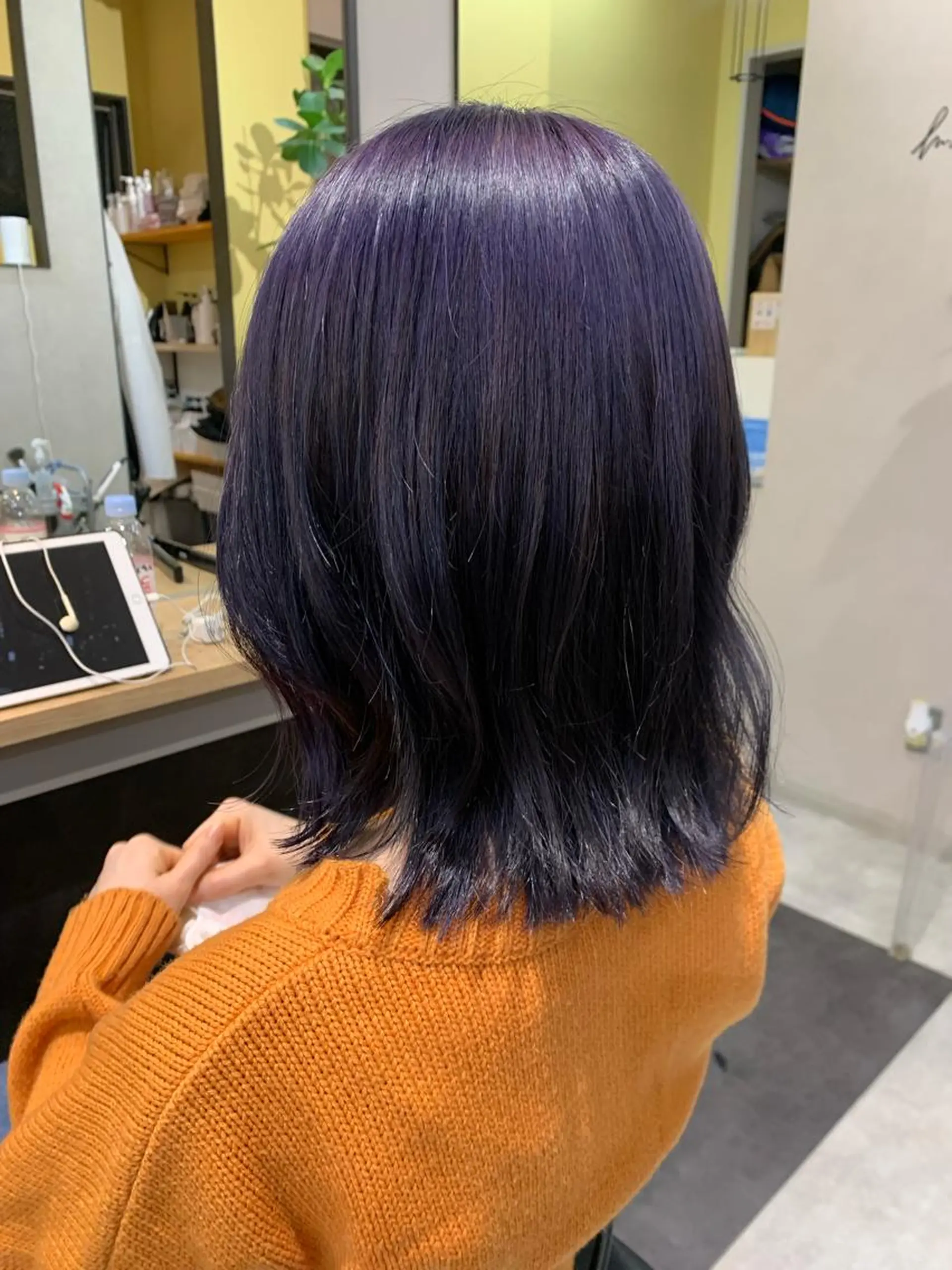 ミディアム カラー ブリーチ ブルーカラー ブルーラベンダー ラベンダーカラー カット ヘアカラー トリートメント hub hair レイヤー/透明感のヘアスタイル