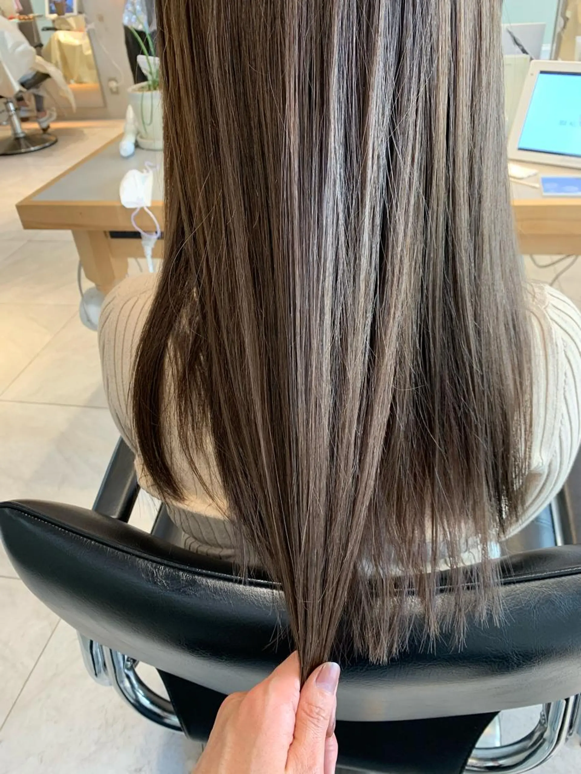 ロング カラー ヘアカラー トリートメント ヘッドスパ ヘアセット 柔らか透け感カラー 🌿ムロヤリョウスケのヘアスタイル