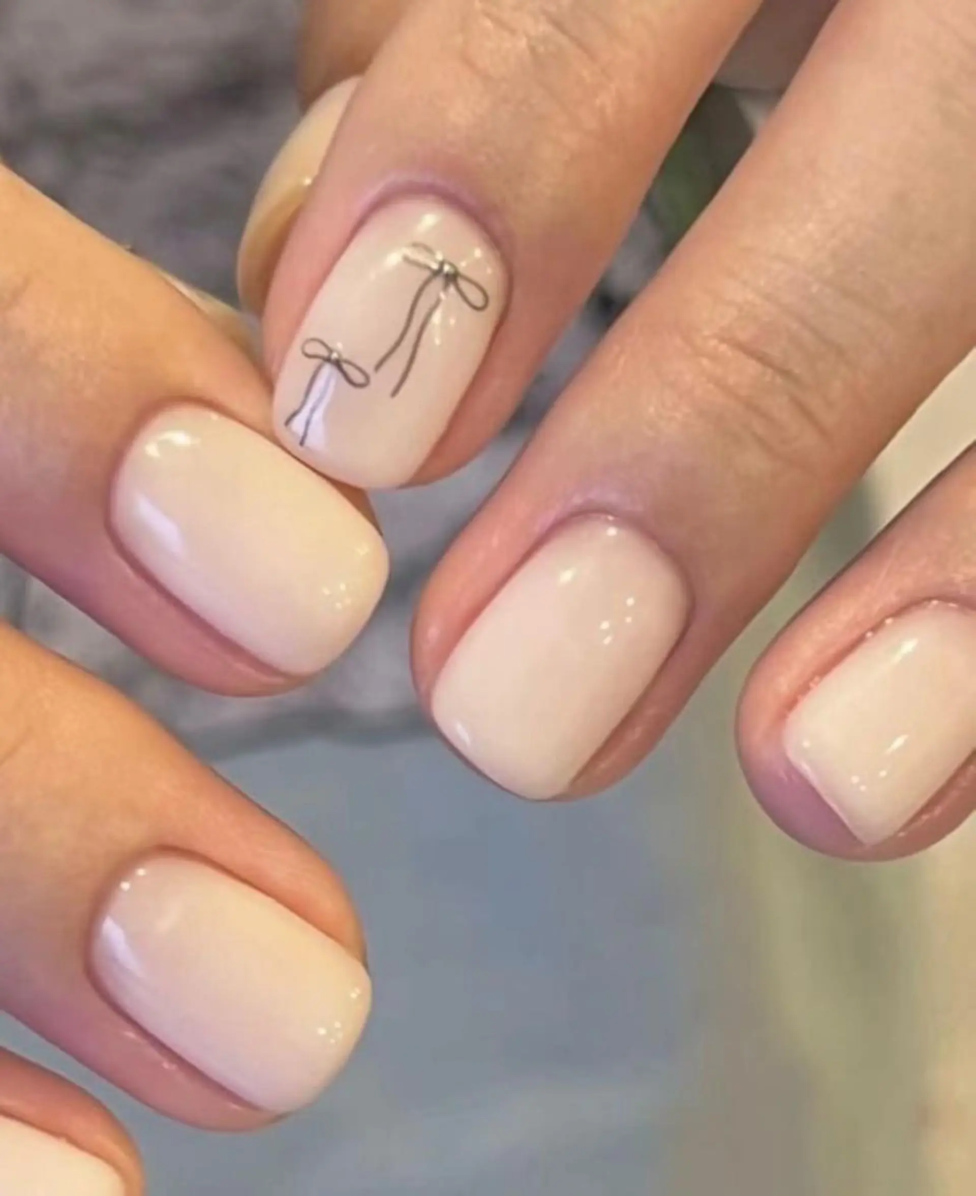 ネイル RAFFINE haru🦋🩵のネイルデザイン